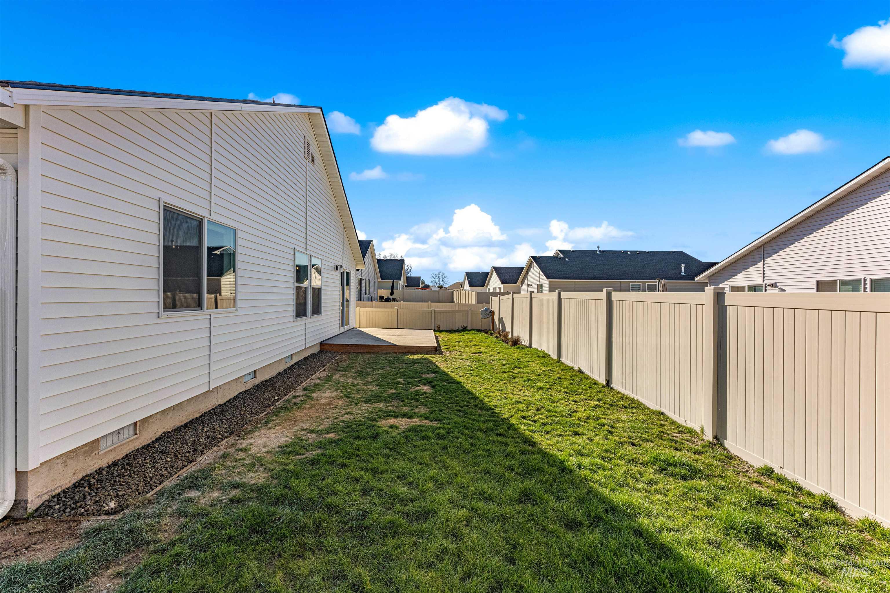 12342 Noreen St., Caldwell, Idaho 83607, 3 Bedrooms, 2 Bathrooms, Residential For Sale, Price $405,000, 98978823