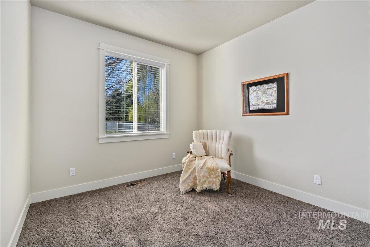 6374 W Mystic Cove Place, Garden City, Idaho 83714, 3 Bedrooms, 2 Bathrooms, Residential For Sale, Price $489,900, 98978828