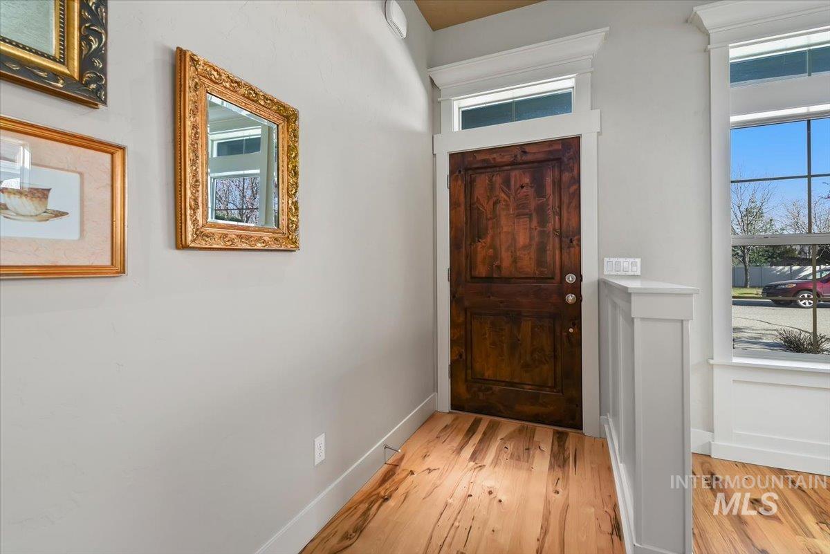 6374 W Mystic Cove Place, Garden City, Idaho 83714, 3 Bedrooms, 2 Bathrooms, Residential For Sale, Price $489,900, 98978828