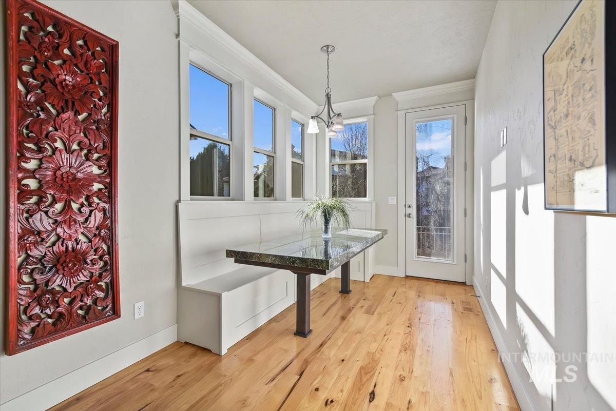 6374 W Mystic Cove Place, Garden City, Idaho 83714, 3 Bedrooms, 2 Bathrooms, Residential For Sale, Price $489,900, 98978828