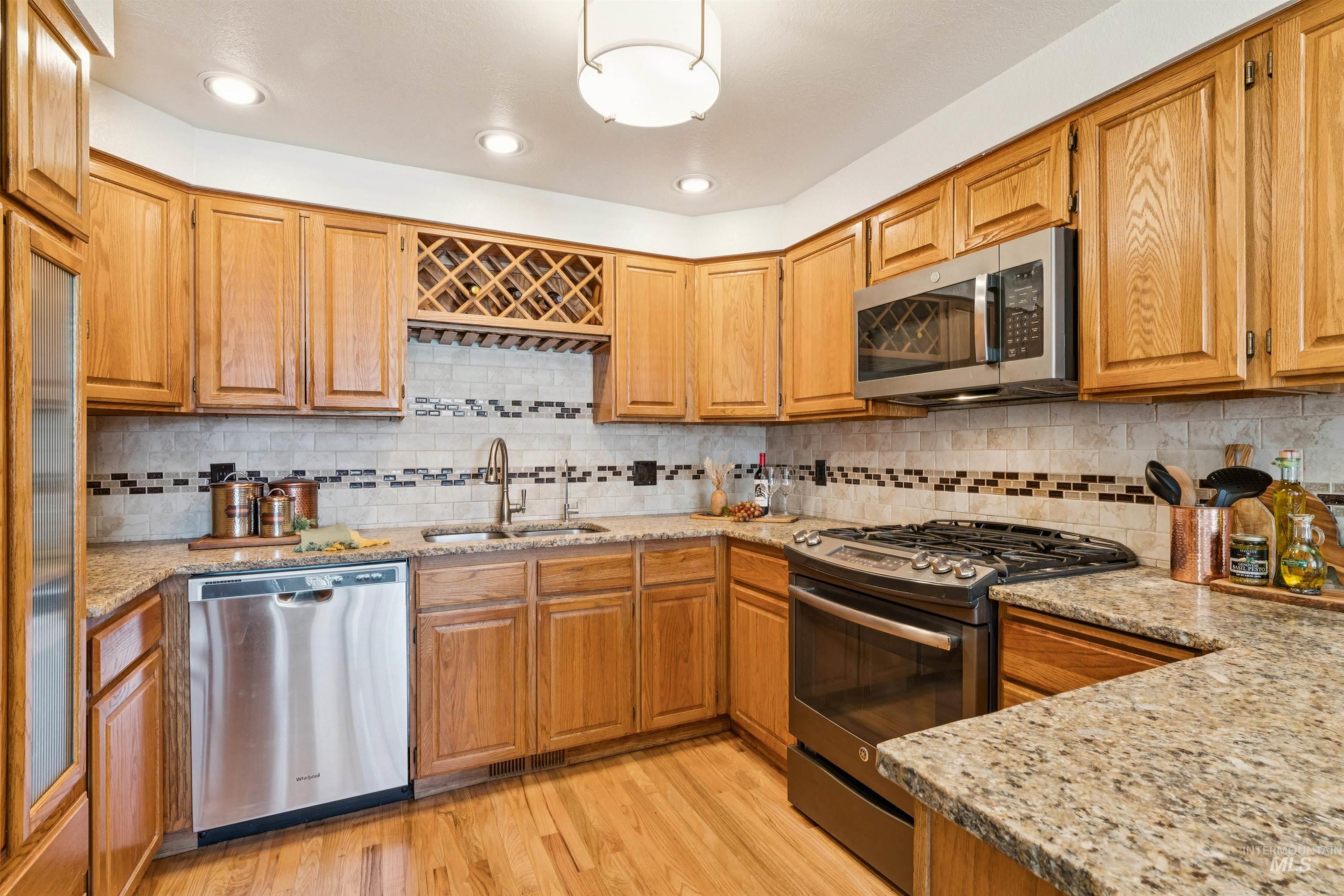 4401 W Castlebar Drive, Boise, Idaho 83703, 4 Bedrooms, 2.5 Bathrooms, Residential For Sale, Price $798,000,MLS 98978829