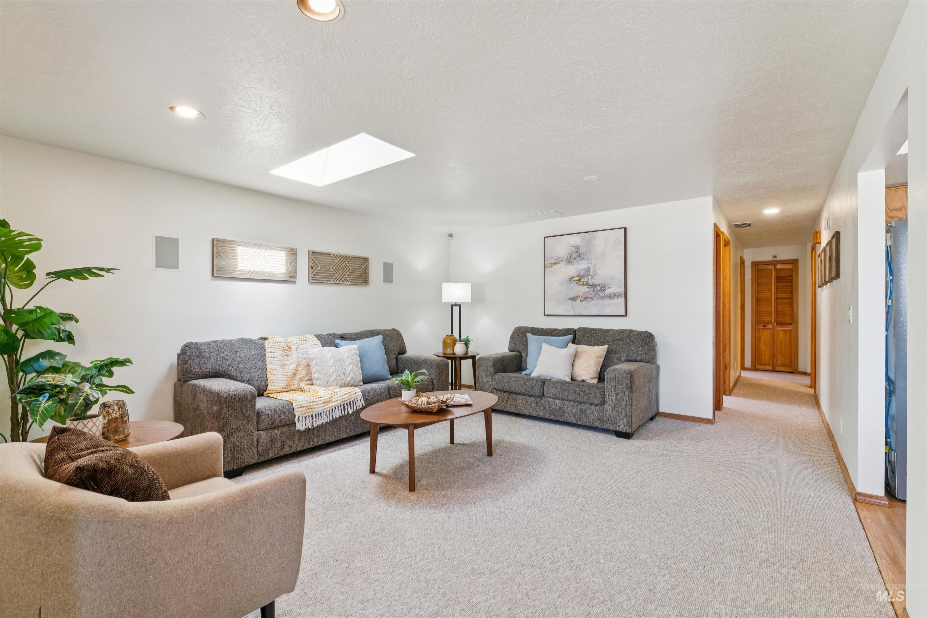 4401 W Castlebar Drive, Boise, Idaho 83703, 4 Bedrooms, 2.5 Bathrooms, Residential For Sale, Price $798,000,MLS 98978829