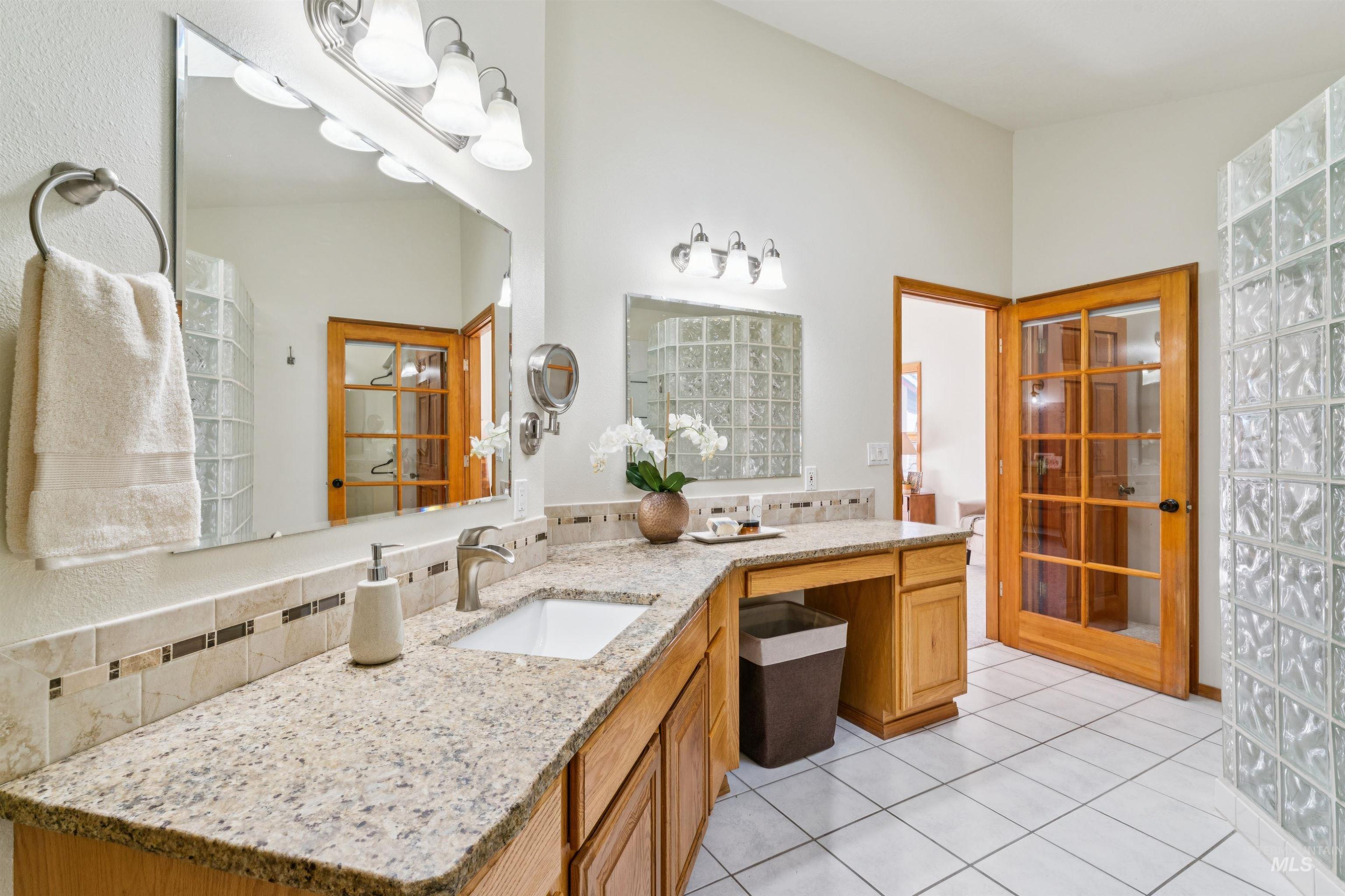 4401 W Castlebar Drive, Boise, Idaho 83703, 4 Bedrooms, 2.5 Bathrooms, Residential For Sale, Price $798,000,MLS 98978829