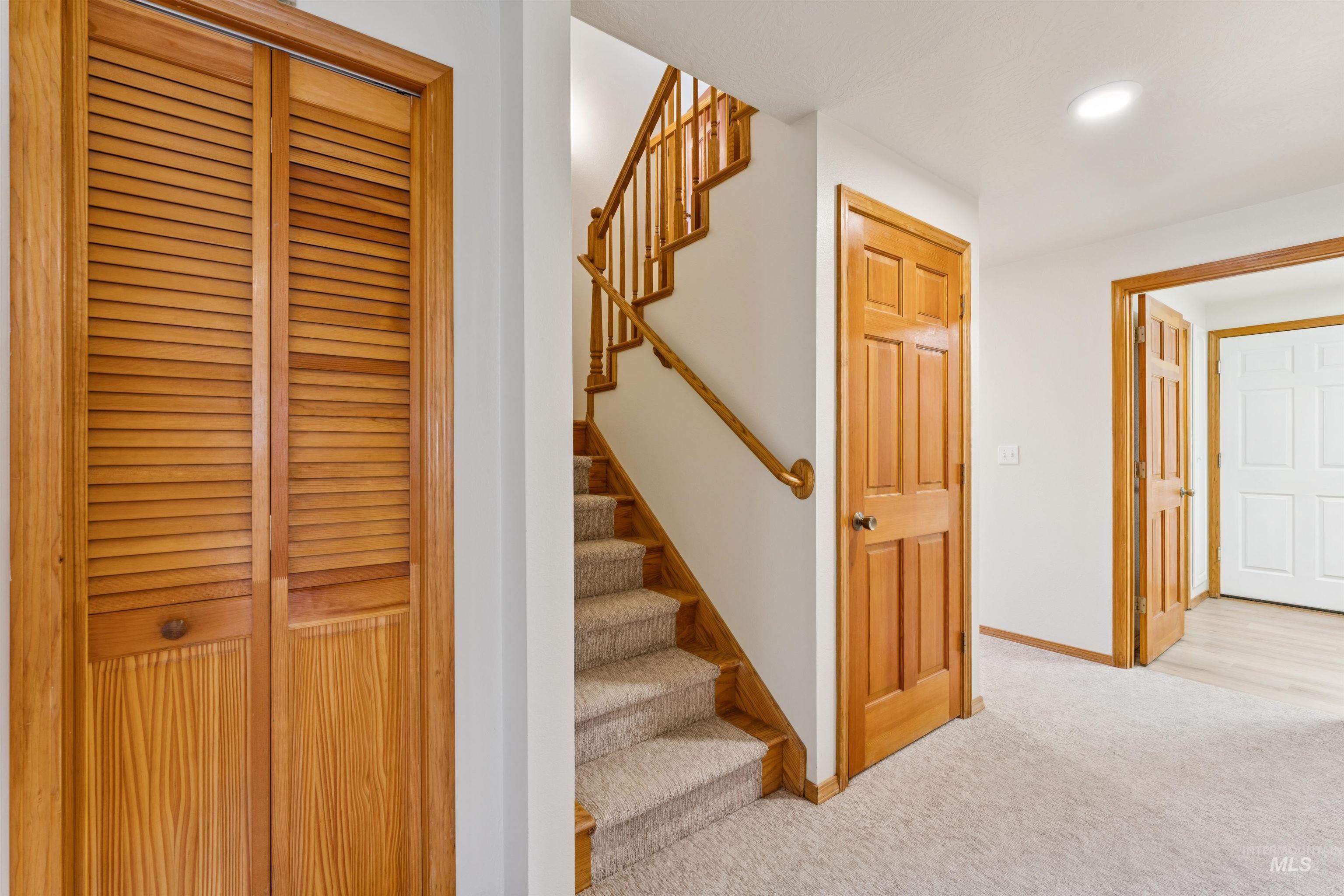 4401 W Castlebar Drive, Boise, Idaho 83703, 4 Bedrooms, 2.5 Bathrooms, Residential For Sale, Price $798,000,MLS 98978829