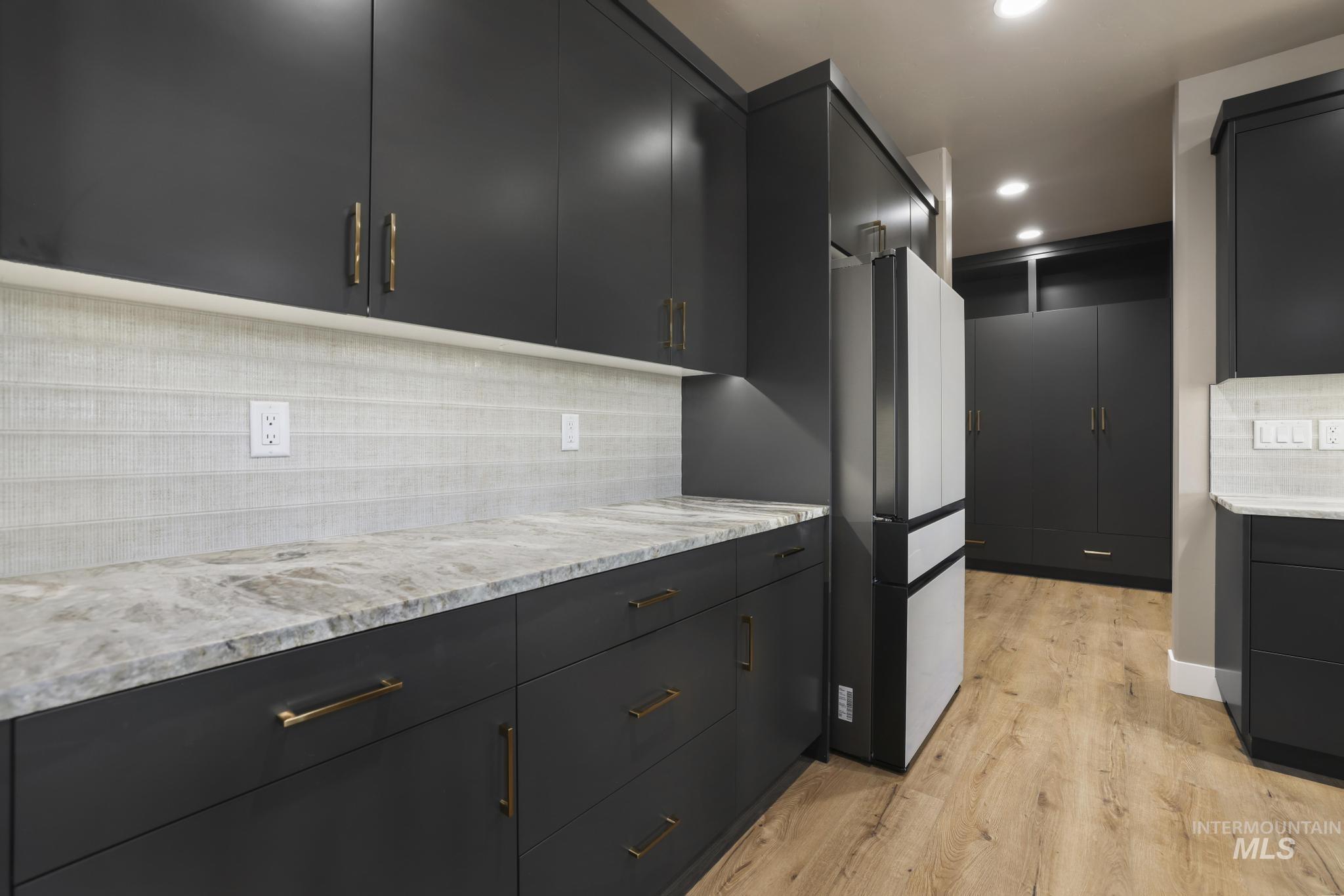 1580 Mary Alice Lake Way, Twin Falls, Idaho 83301-3425, 5 Bedrooms, 3.5 Bathrooms, Residential For Sale, Price $759,900,MLS 98978830