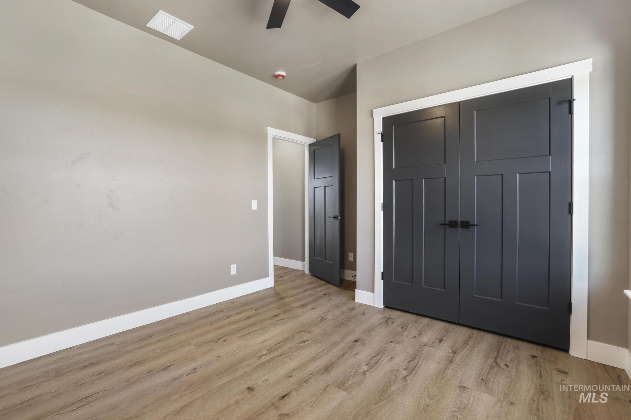 1580 Mary Alice Lake Way, Twin Falls, Idaho 83301-3425, 5 Bedrooms, 3.5 Bathrooms, Residential For Sale, Price $759,900,MLS 98978830