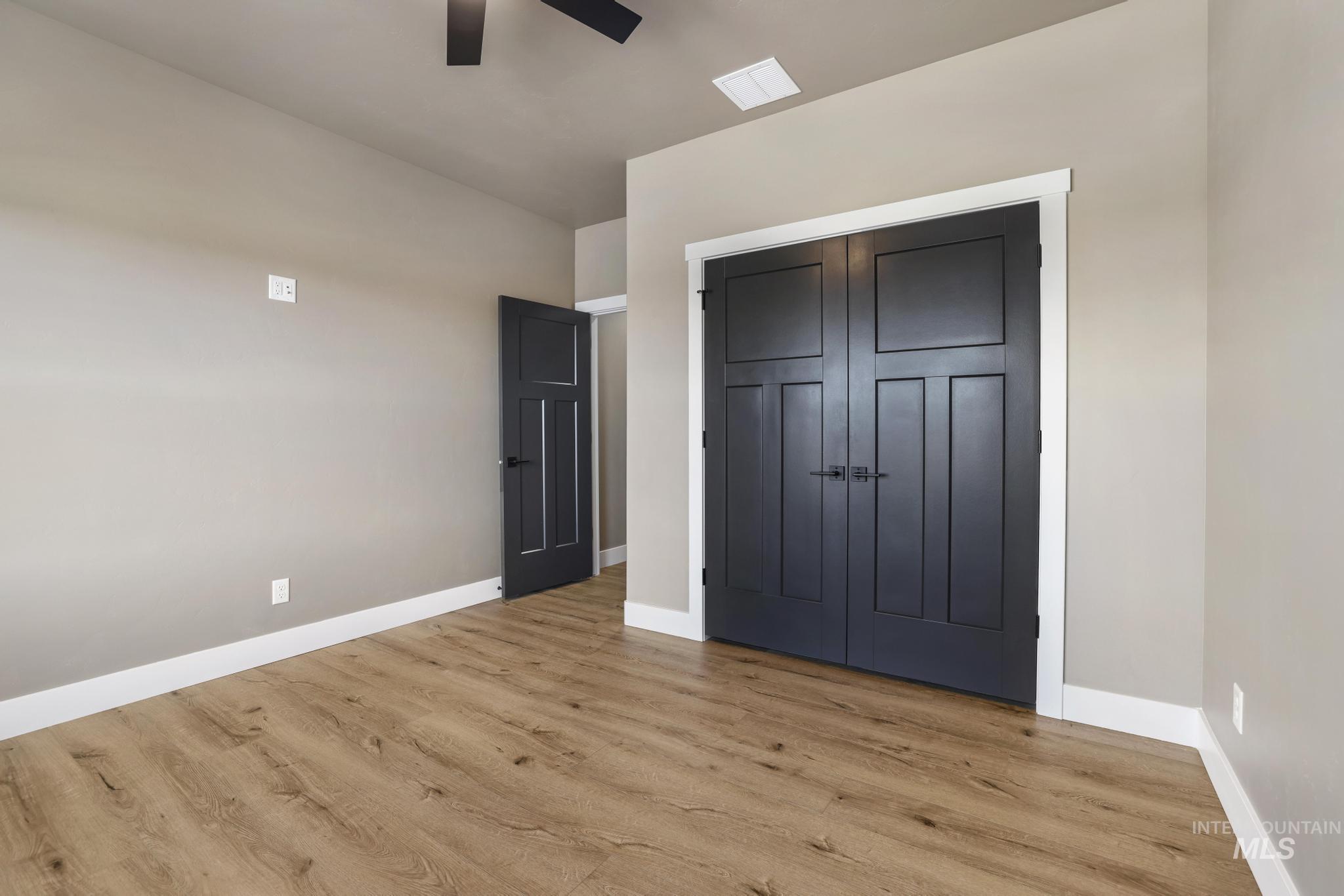 1580 Mary Alice Lake Way, Twin Falls, Idaho 83301-3425, 5 Bedrooms, 3.5 Bathrooms, Residential For Sale, Price $759,900,MLS 98978830