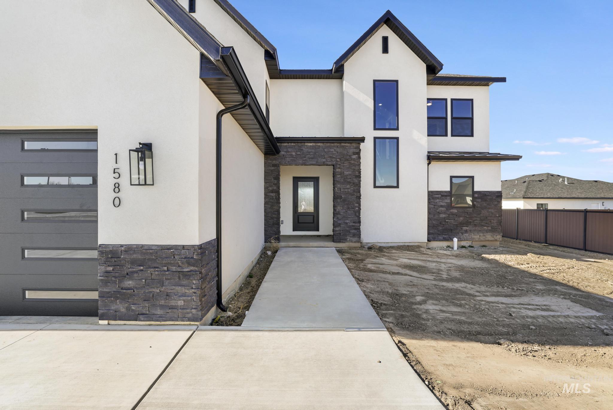 1580 Mary Alice Lake Way, Twin Falls, Idaho 83301-3425, 5 Bedrooms, 3.5 Bathrooms, Residential For Sale, Price $759,900,MLS 98978830