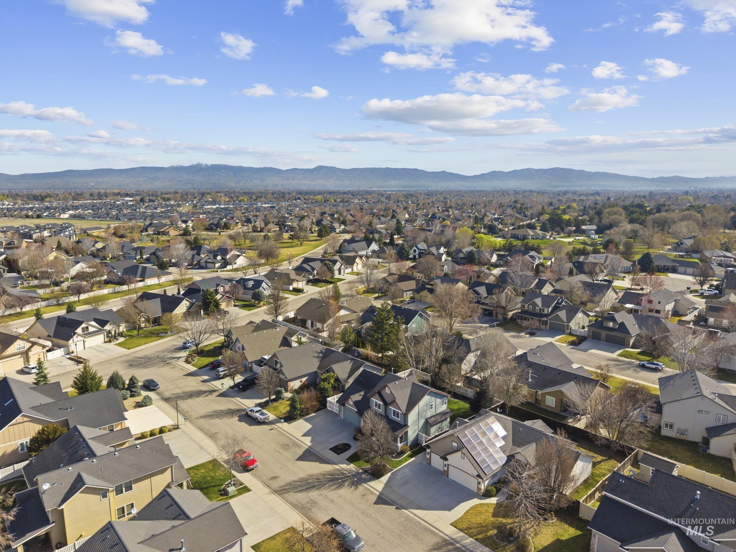 2882 S. Groom Way, Meridian, Idaho 83642, 4 Bedrooms, 2.5 Bathrooms, Residential For Sale, Price $625,000,MLS 98978832