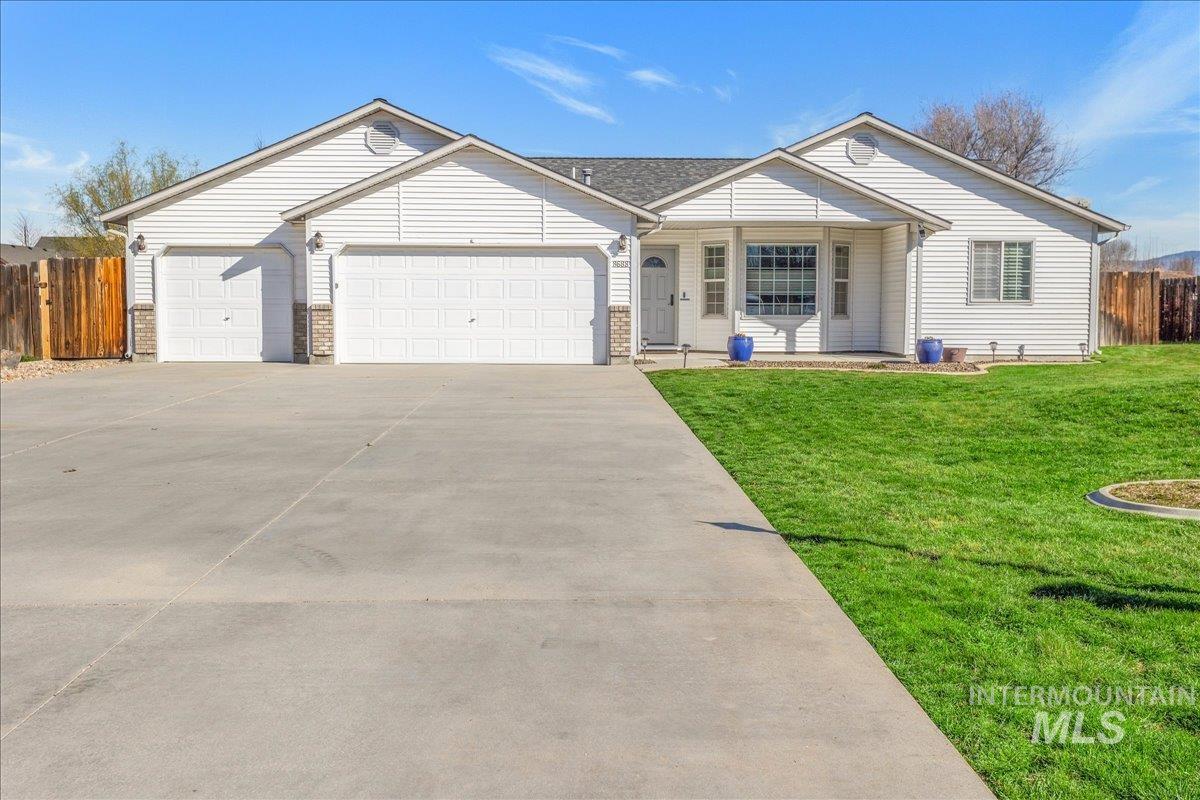 8688 W Mediterranean Ct, Boise, Idaho 83709, 3 Bedrooms, 2 Bathrooms, Residential For Sale, Price $599,900,MLS 98978833