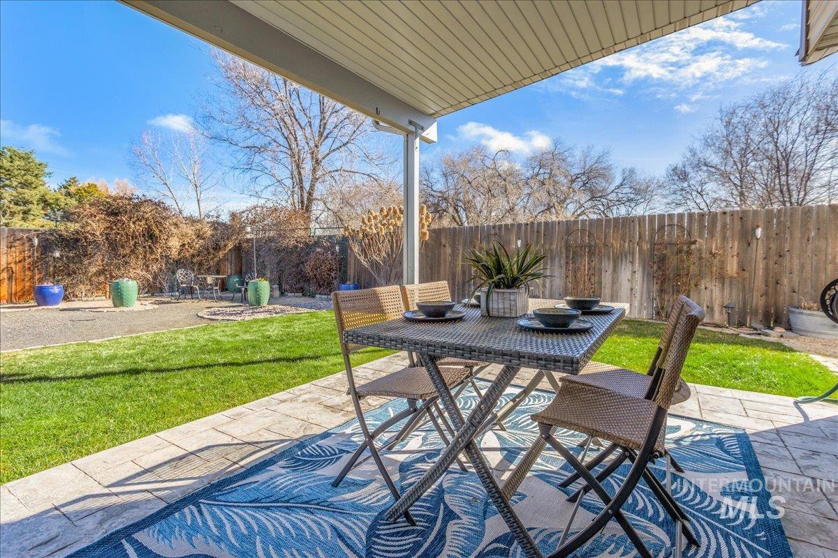 8688 W Mediterranean Ct, Boise, Idaho 83709, 3 Bedrooms, 2 Bathrooms, Residential For Sale, Price $599,900,MLS 98978833