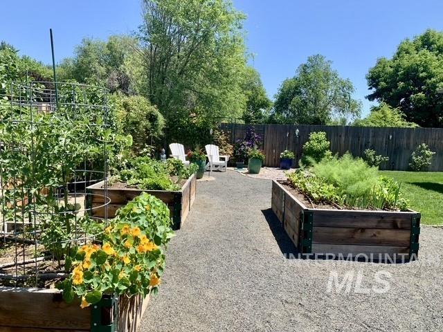 8688 W Mediterranean Ct, Boise, Idaho 83709, 3 Bedrooms, 2 Bathrooms, Residential For Sale, Price $599,900,MLS 98978833