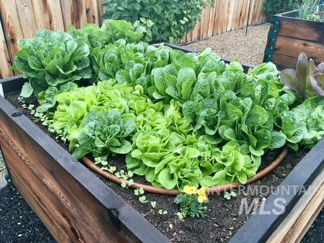 8688 W Mediterranean Ct, Boise, Idaho 83709, 3 Bedrooms, 2 Bathrooms, Residential For Sale, Price $599,900,MLS 98978833