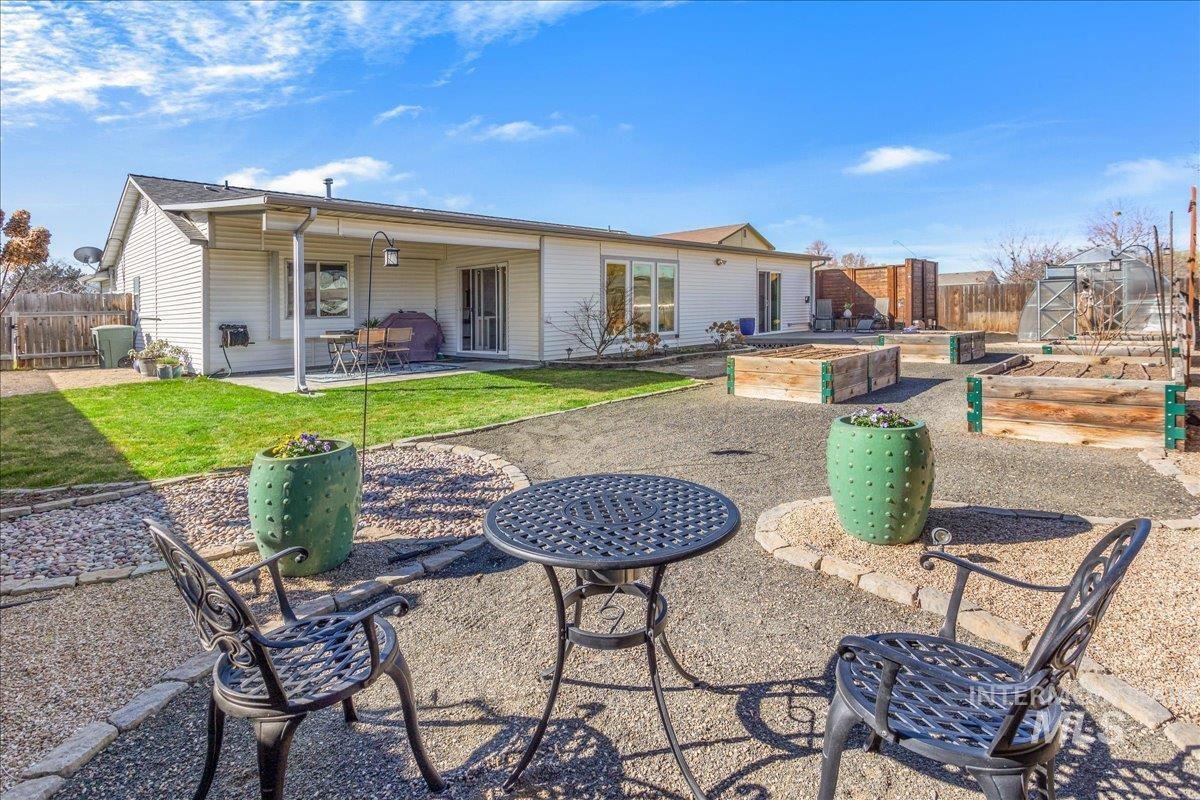 8688 W Mediterranean Ct, Boise, Idaho 83709, 3 Bedrooms, 2 Bathrooms, Residential For Sale, Price $599,900,MLS 98978833