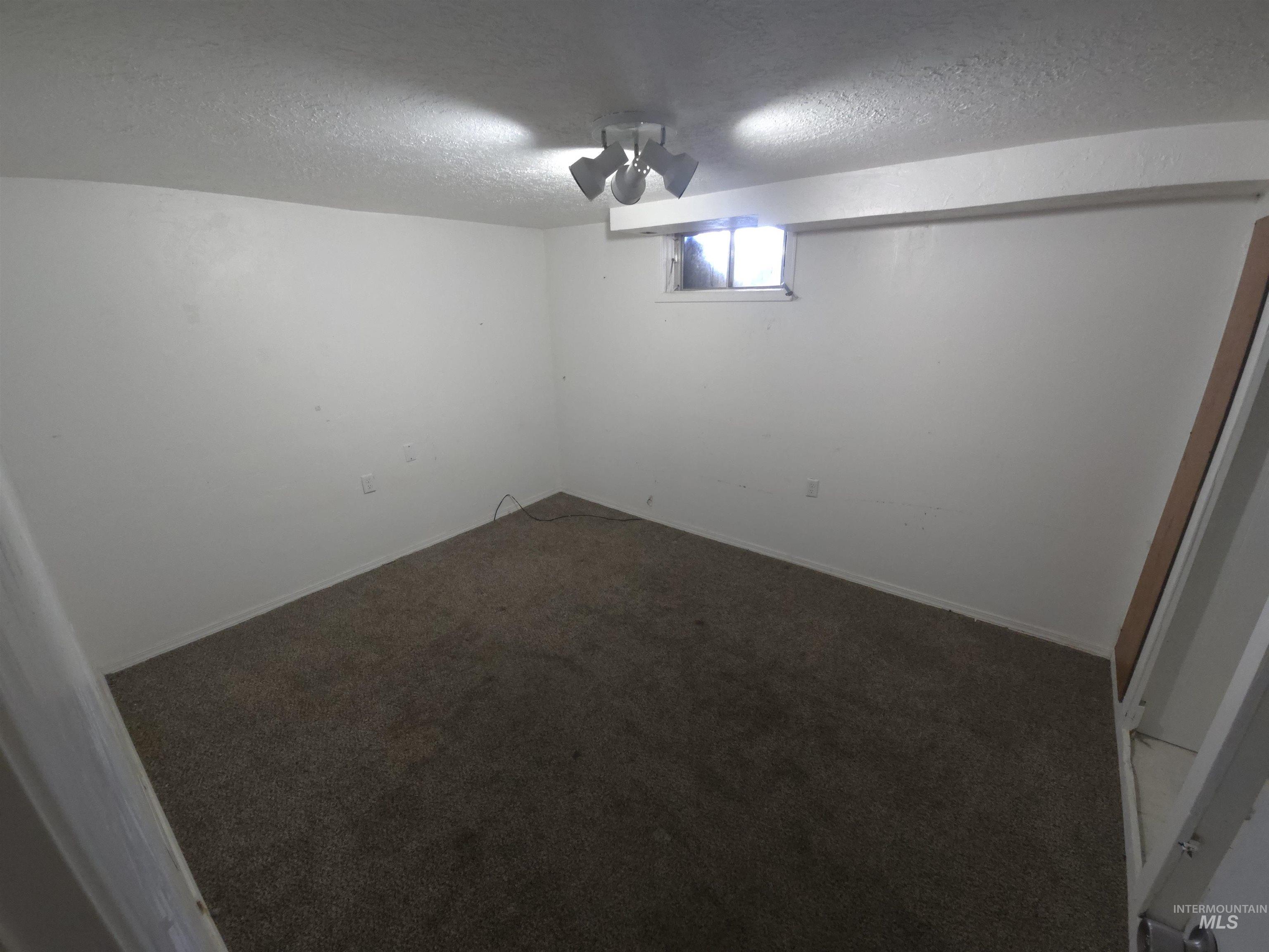 458 Rose St. N, Twin Falls, Idaho 83301, 4 Bedrooms, 2 Bathrooms, Residential For Sale, Price $310,000, 98978834