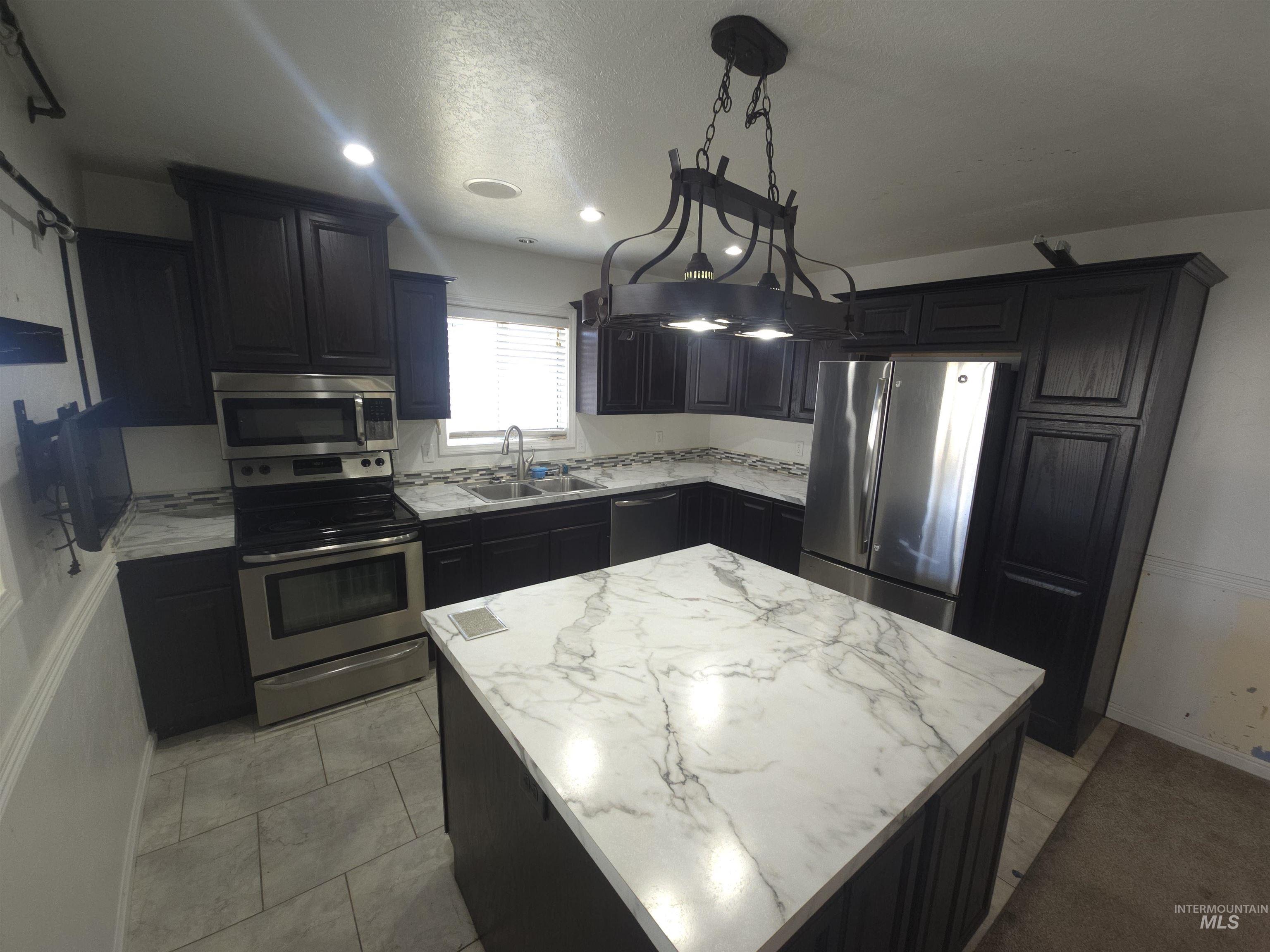 458 Rose St. N, Twin Falls, Idaho 83301, 4 Bedrooms, 2 Bathrooms, Residential For Sale, Price $310,000, 98978834