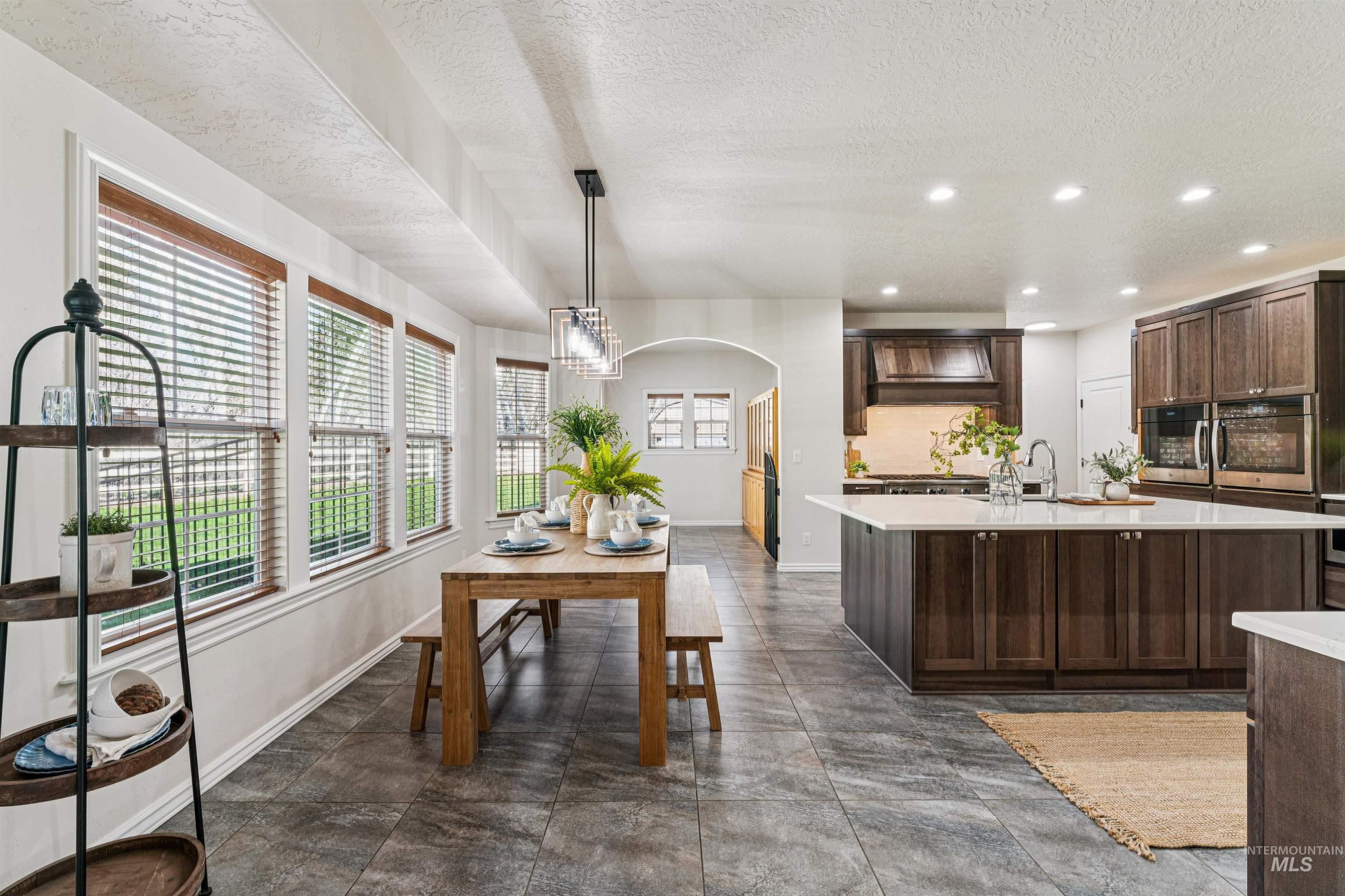 977 N Woodvalley, Eagle, Idaho 83616, 3 Bedrooms, 2.5 Bathrooms, Residential For Sale, Price $1,039,900,MLS 98978836