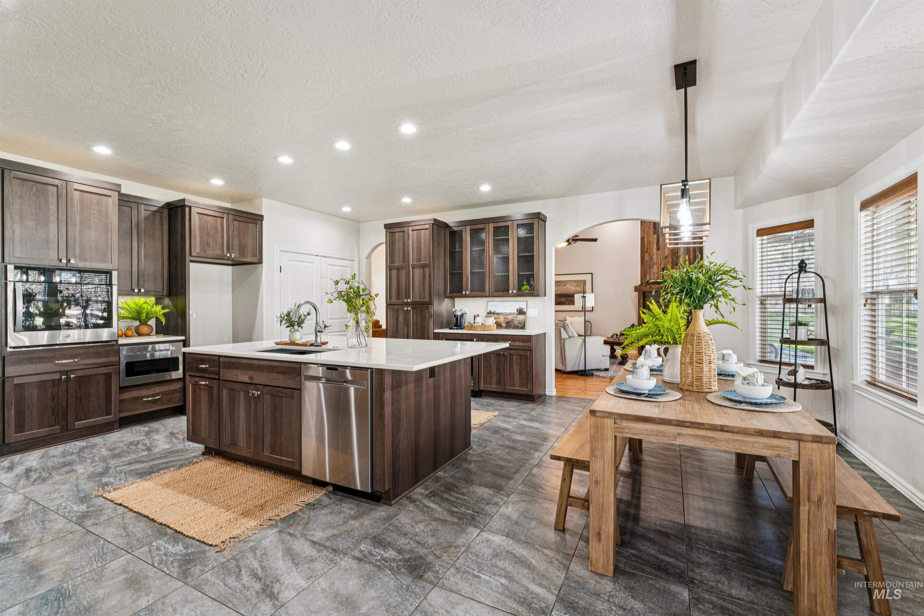 977 N Woodvalley, Eagle, Idaho 83616, 3 Bedrooms, 2.5 Bathrooms, Residential For Sale, Price $1,049,900,MLS 98978836