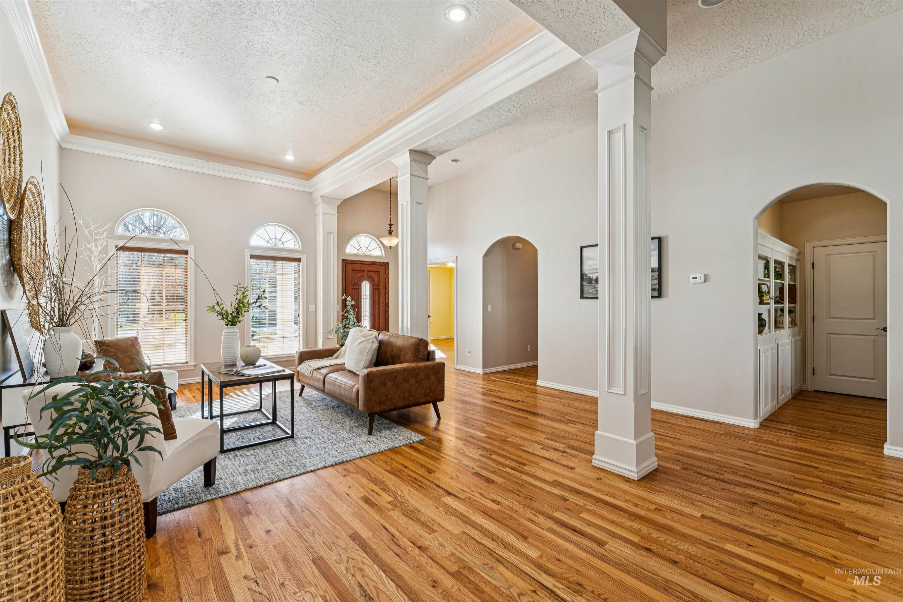 977 N Woodvalley, Eagle, Idaho 83616, 3 Bedrooms, 2.5 Bathrooms, Residential For Sale, Price $1,049,900,MLS 98978836