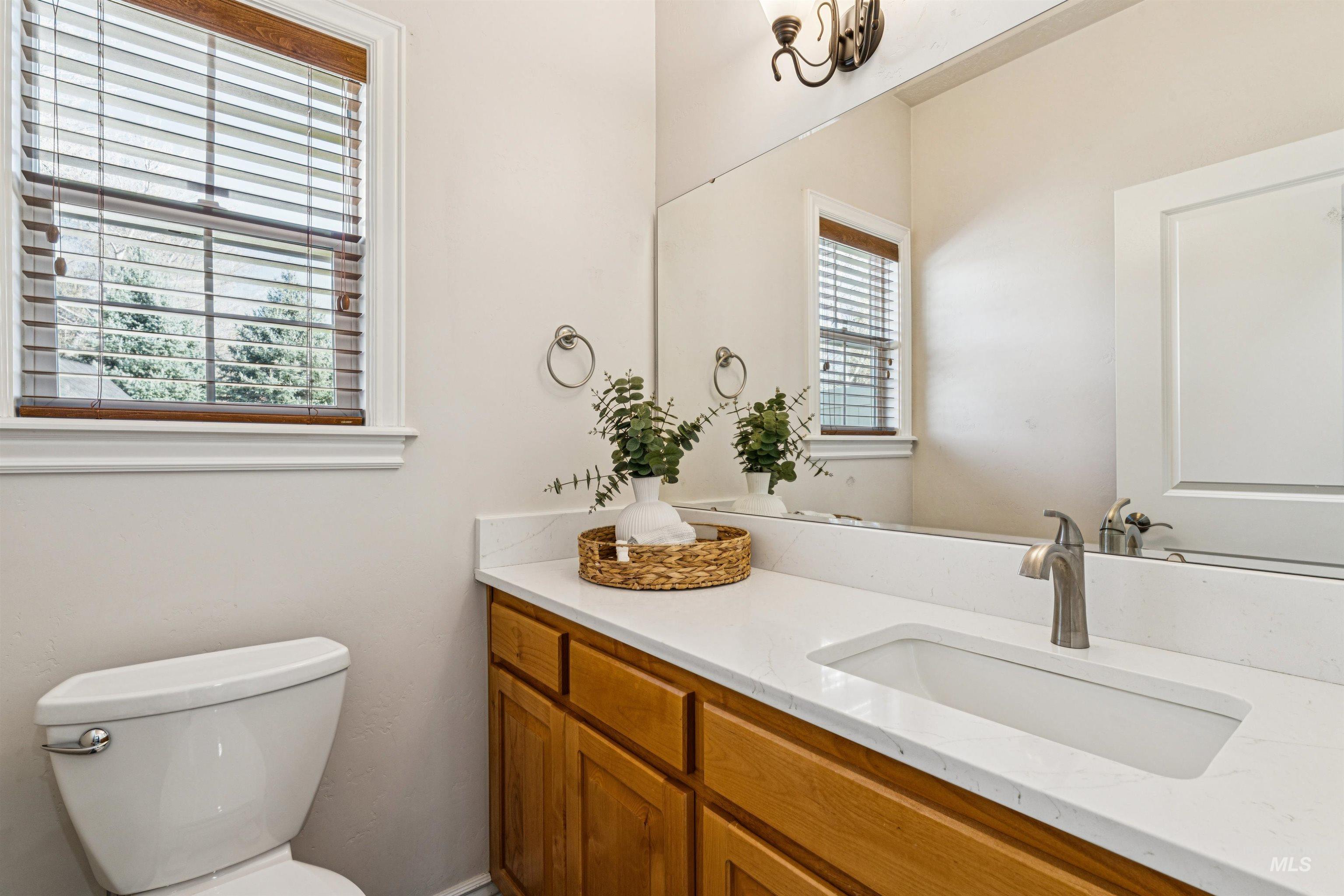 977 N Woodvalley, Eagle, Idaho 83616, 3 Bedrooms, 2.5 Bathrooms, Residential For Sale, Price $1,039,900,MLS 98978836