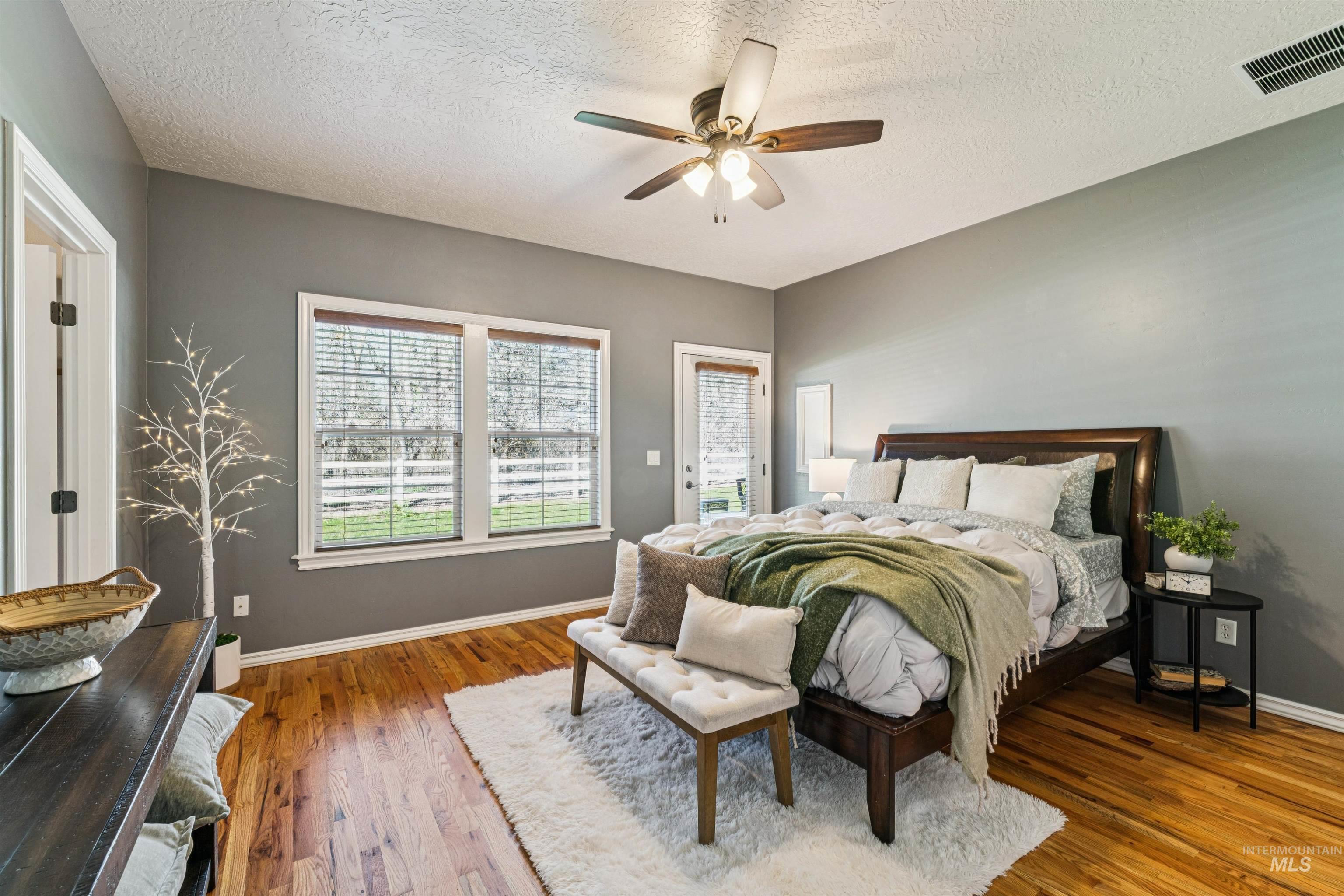 977 N Woodvalley, Eagle, Idaho 83616, 3 Bedrooms, 2.5 Bathrooms, Residential For Sale, Price $1,049,900,MLS 98978836