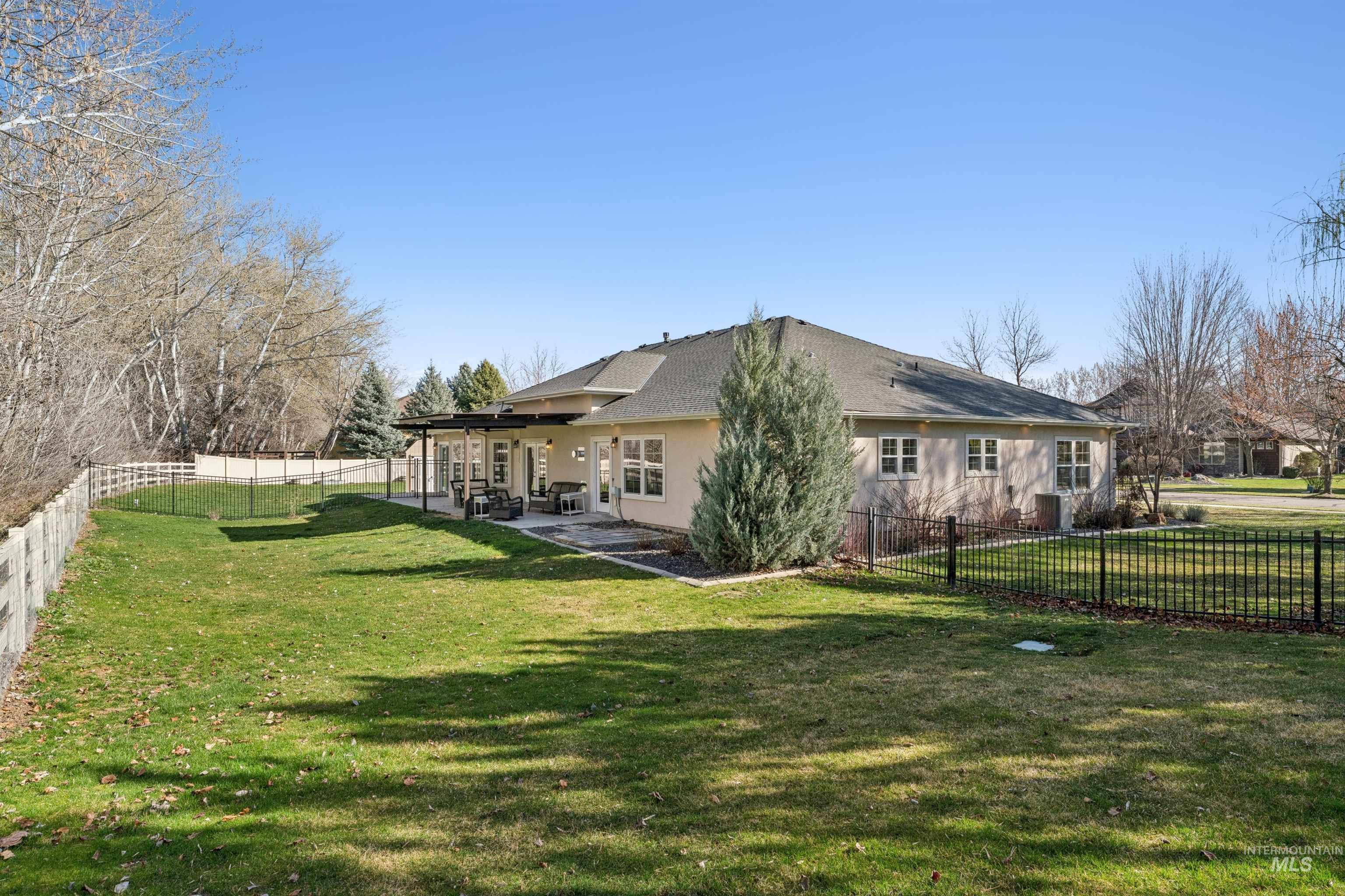 977 N Woodvalley, Eagle, Idaho 83616, 3 Bedrooms, 2.5 Bathrooms, Residential For Sale, Price $1,049,900,MLS 98978836