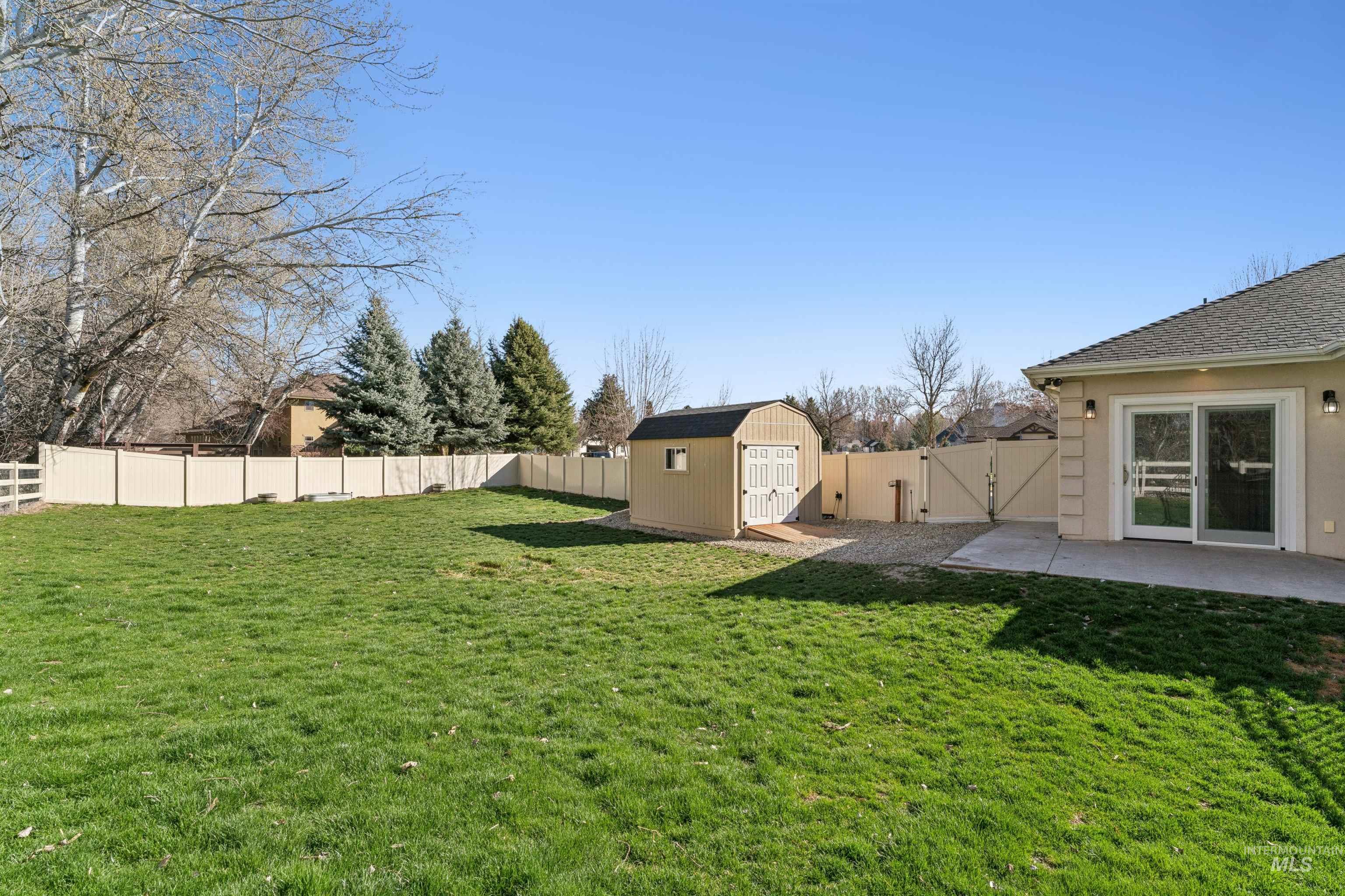 977 N Woodvalley, Eagle, Idaho 83616, 3 Bedrooms, 2.5 Bathrooms, Residential For Sale, Price $1,049,900,MLS 98978836