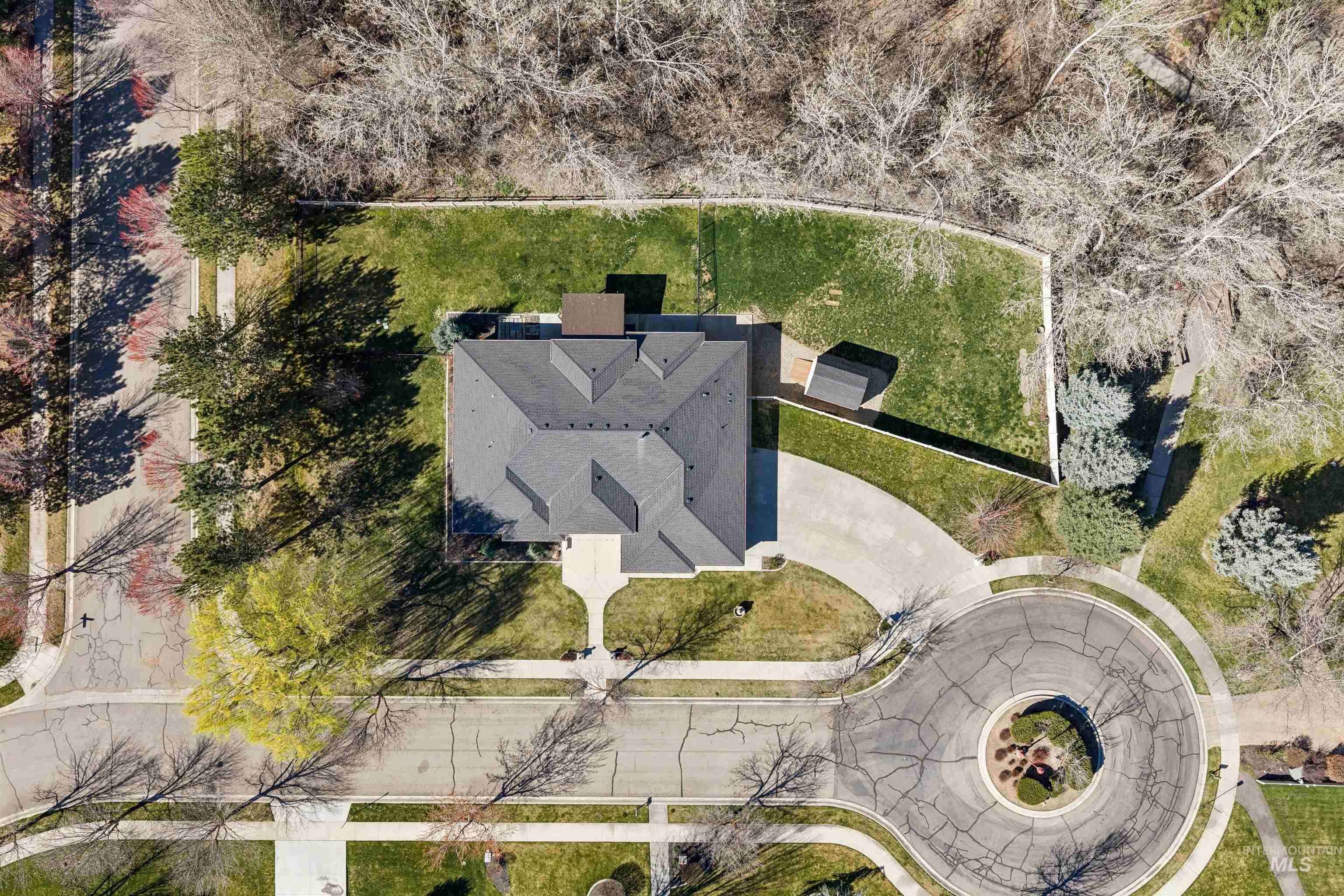 977 N Woodvalley, Eagle, Idaho 83616, 3 Bedrooms, 2.5 Bathrooms, Residential For Sale, Price $1,049,900,MLS 98978836