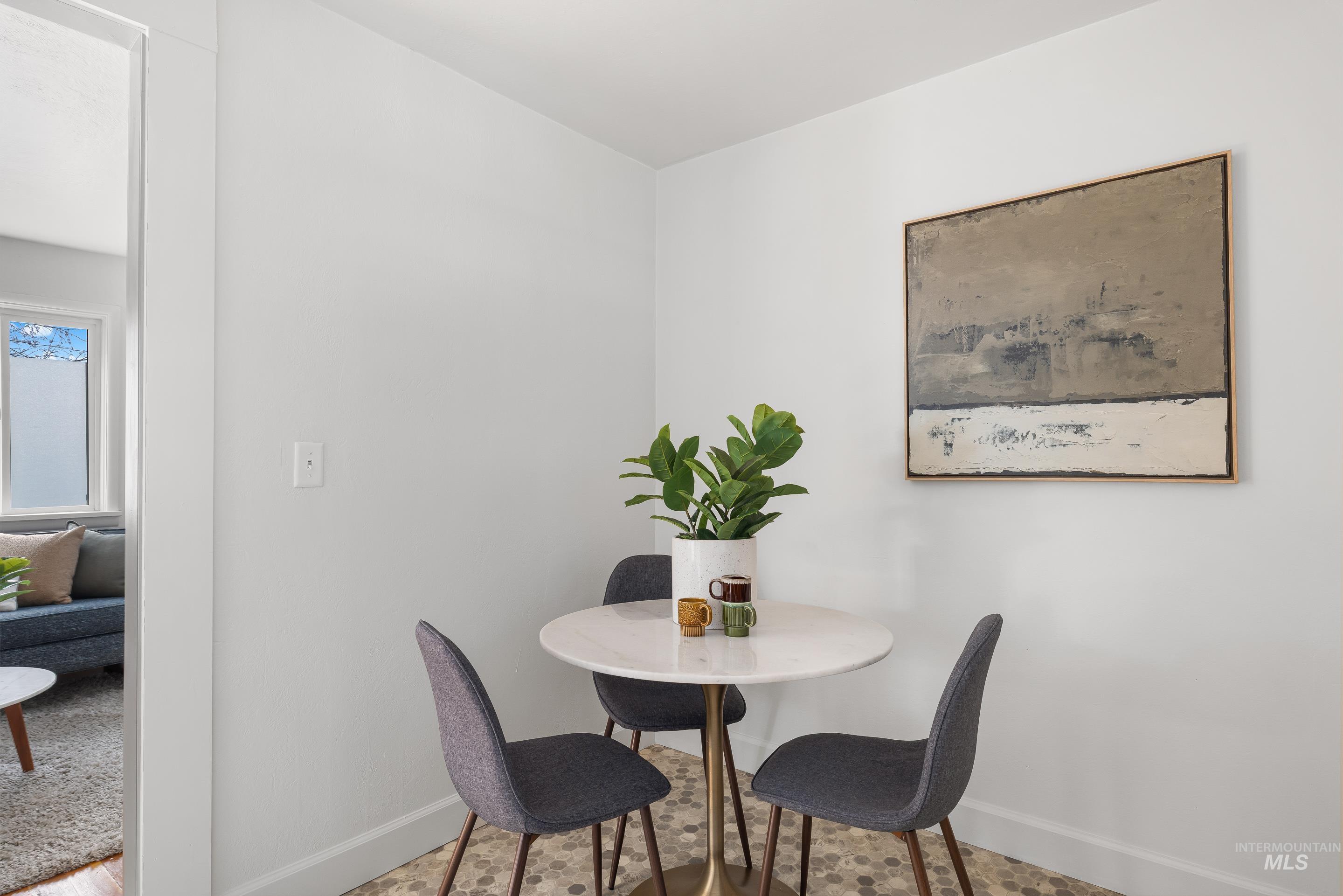 2131 S Atlantic St, Boise, Idaho 83705, 2 Bedrooms, 1 Bathroom, Residential For Sale, Price $315,000,MLS 98978840