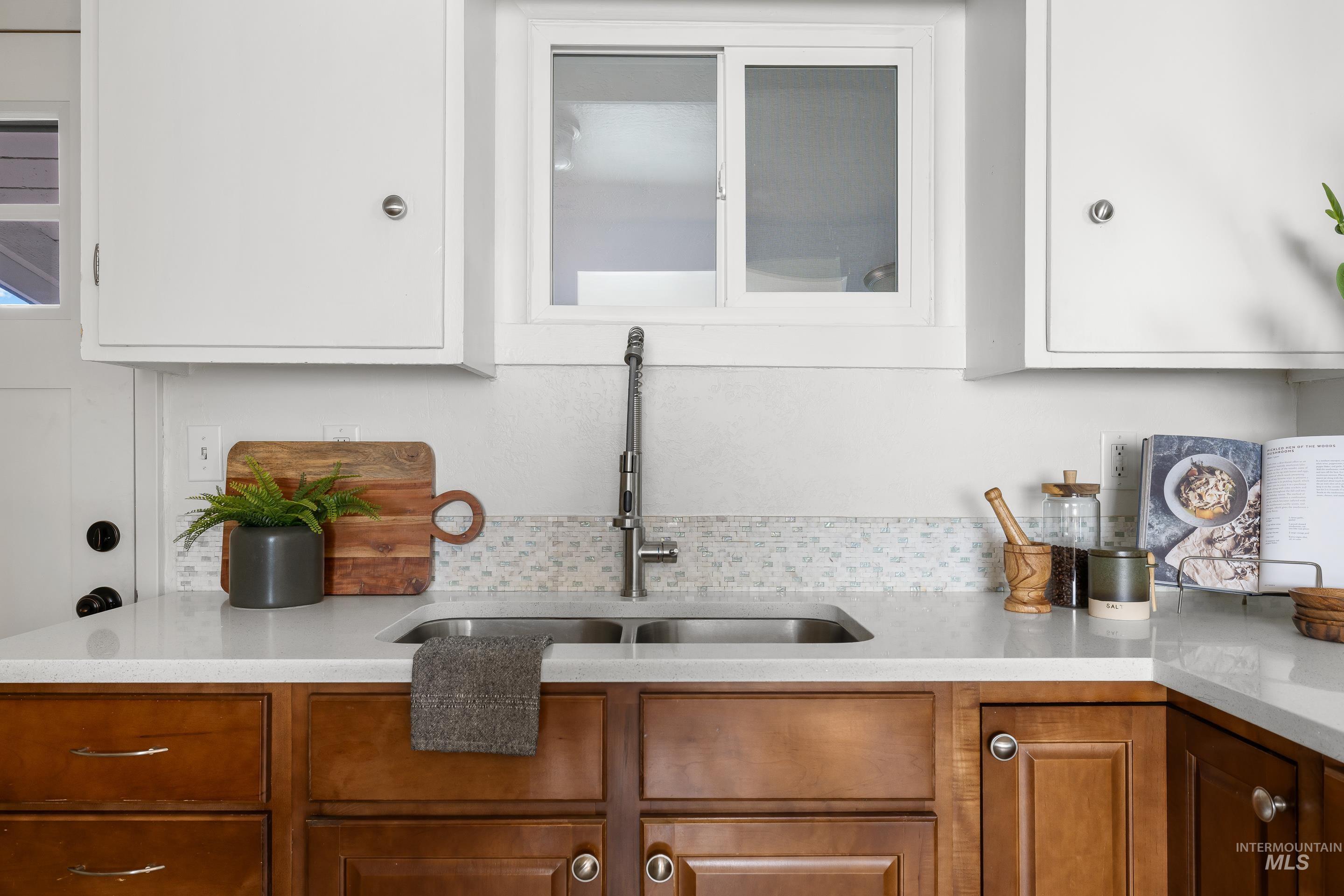 2131 S Atlantic St, Boise, Idaho 83705, 2 Bedrooms, 1 Bathroom, Residential For Sale, Price $315,000,MLS 98978840