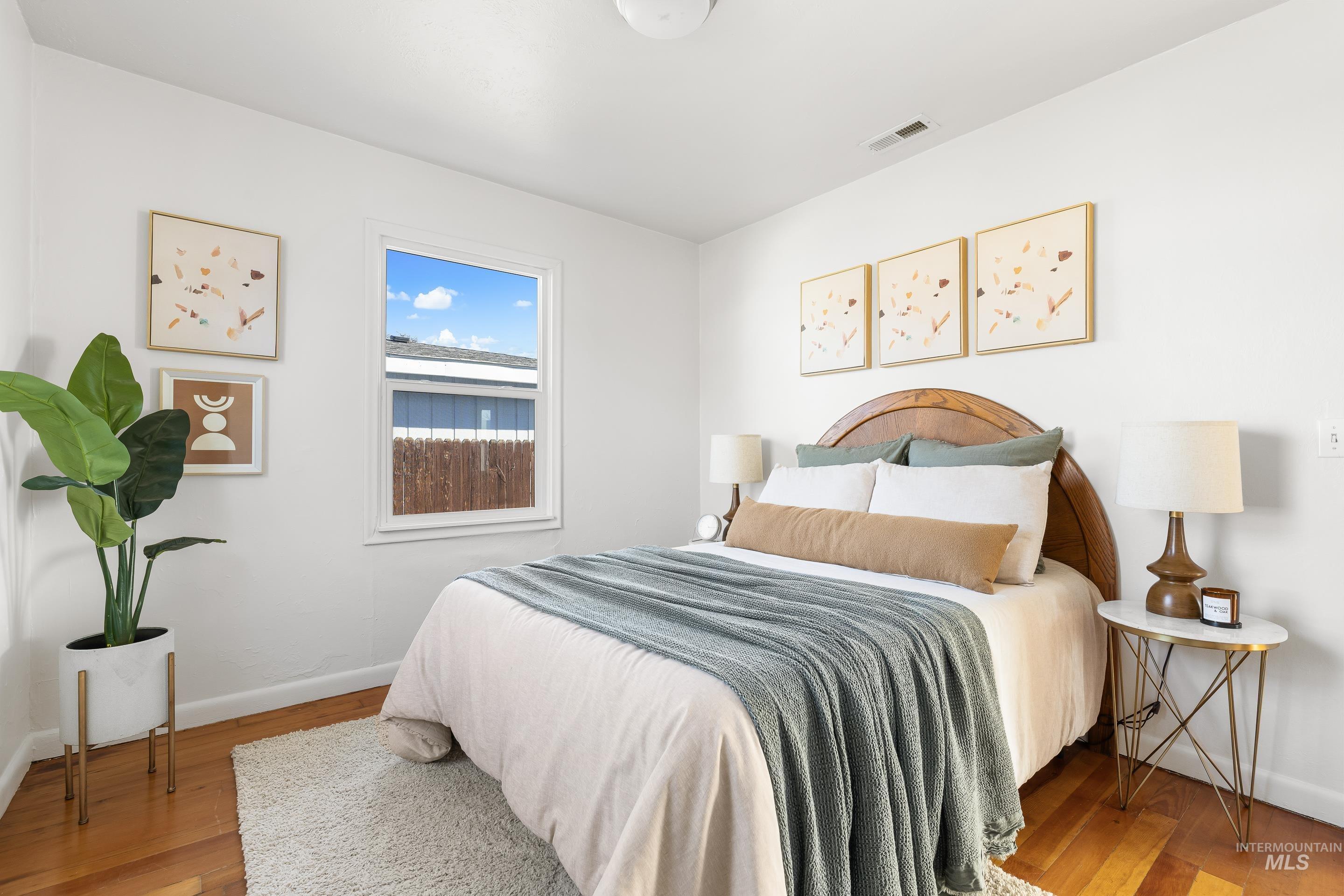 2131 S Atlantic St, Boise, Idaho 83705, 2 Bedrooms, 1 Bathroom, Residential For Sale, Price $315,000,MLS 98978840