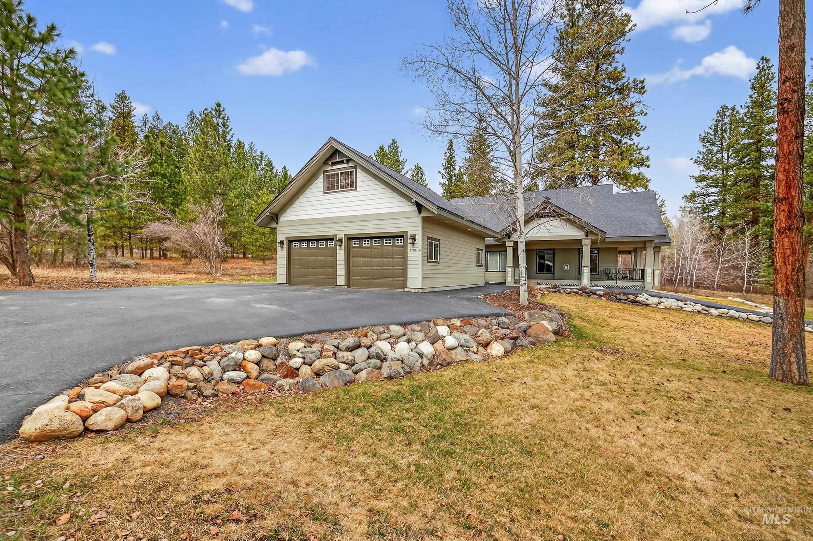 3901 Ponderosa Court, New Meadows, Idaho 83654, 3 Bedrooms, 2 Bathrooms, Residential For Sale, Price $889,000,MLS 98978845