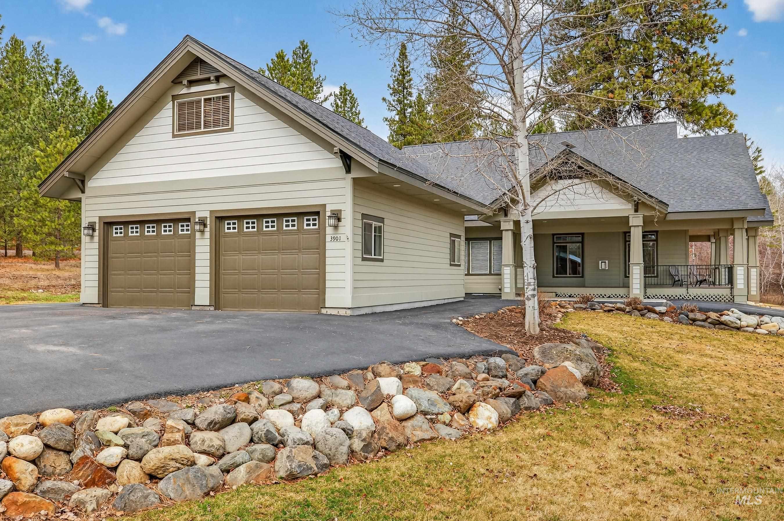 3901 Ponderosa Court, New Meadows, Idaho 83654, 3 Bedrooms, 2 Bathrooms, Residential For Sale, Price $889,000,MLS 98978845