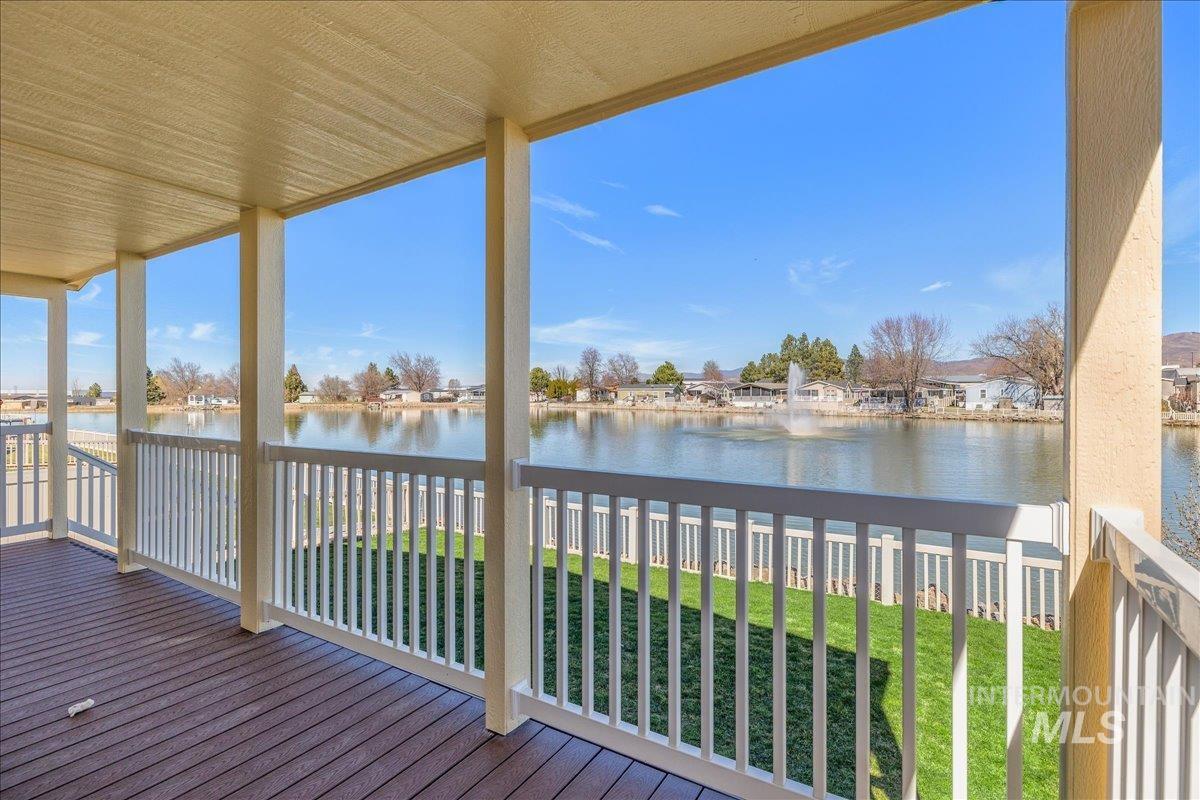 2164 Blue Spruce Ln, Boise, Idaho 83716, 3 Bedrooms, 2 Bathrooms, Residential For Sale, Price $229,999,MLS 98978846