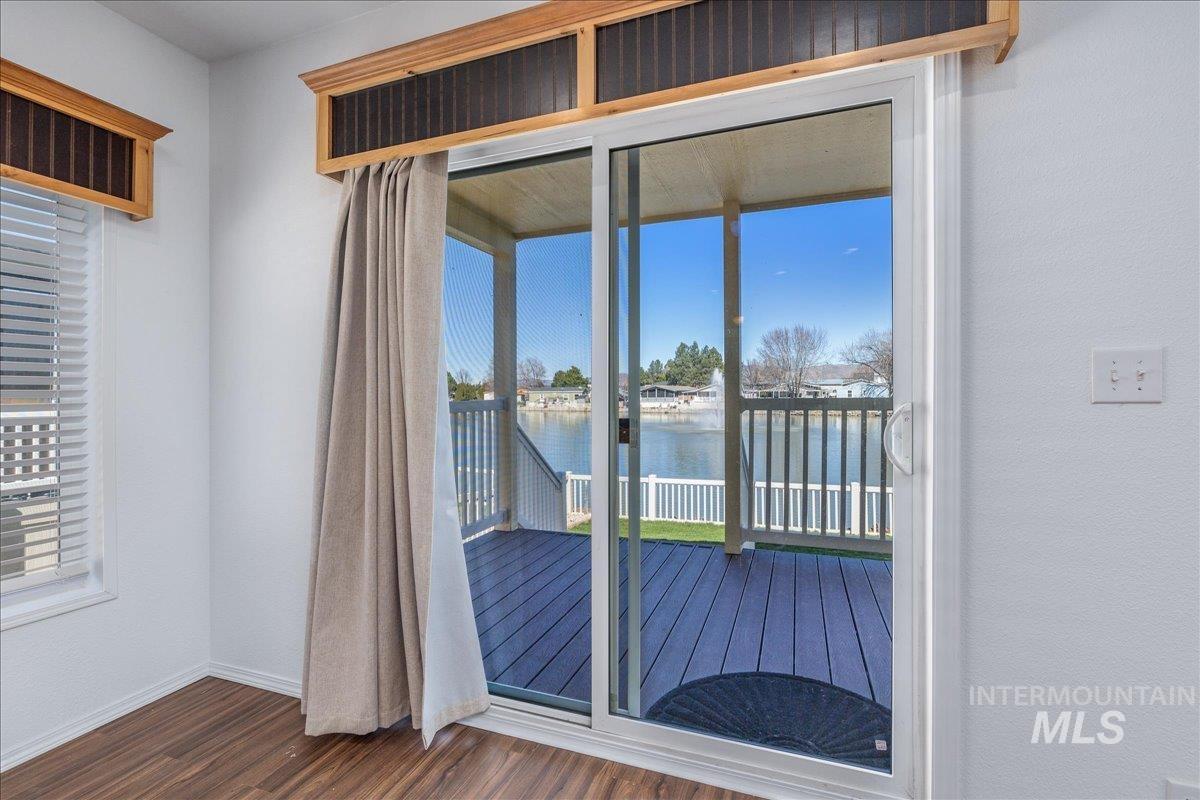 2164 Blue Spruce Ln, Boise, Idaho 83716, 3 Bedrooms, 2 Bathrooms, Residential For Sale, Price $229,999,MLS 98978846