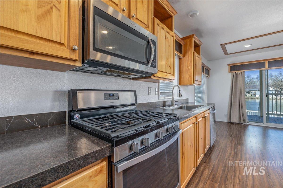 2164 Blue Spruce Ln, Boise, Idaho 83716, 3 Bedrooms, 2 Bathrooms, Residential For Sale, Price $229,999,MLS 98978846