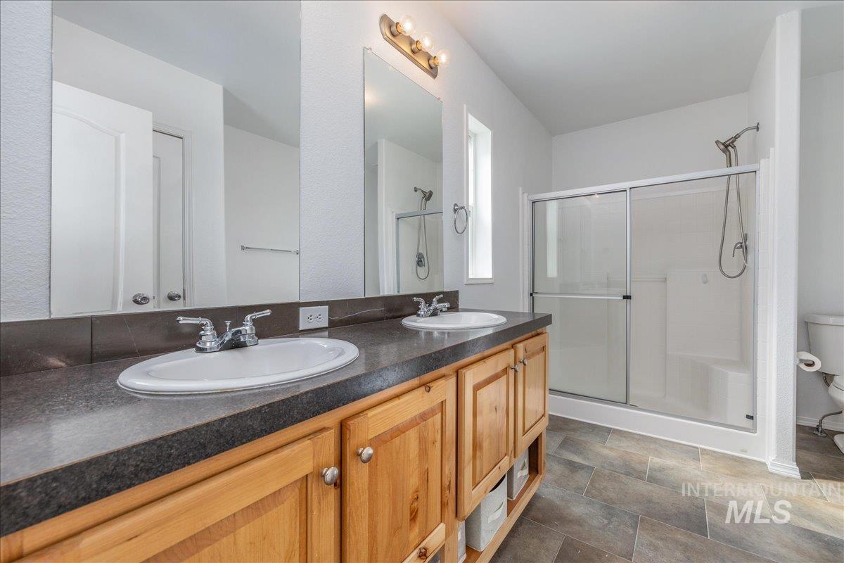 2164 Blue Spruce Ln, Boise, Idaho 83716, 3 Bedrooms, 2 Bathrooms, Residential For Sale, Price $229,999,MLS 98978846