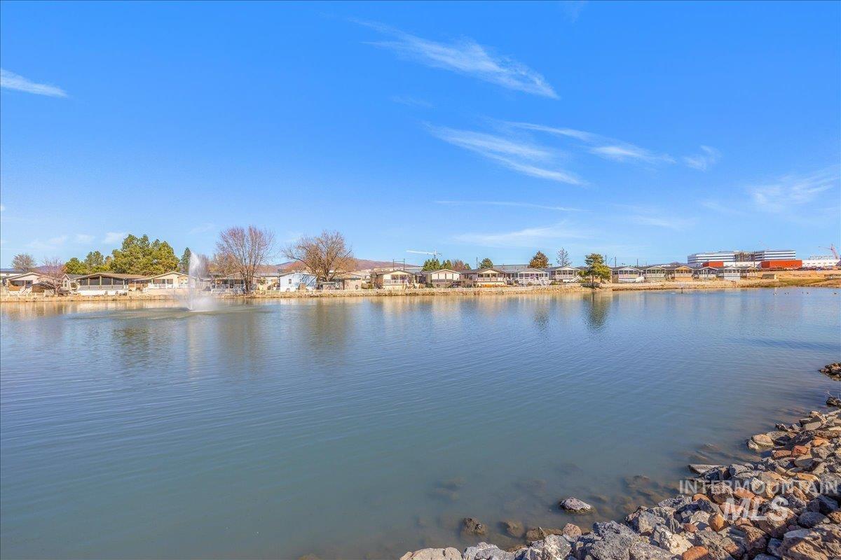 2164 Blue Spruce Ln, Boise, Idaho 83716, 3 Bedrooms, 2 Bathrooms, Residential For Sale, Price $229,999,MLS 98978846