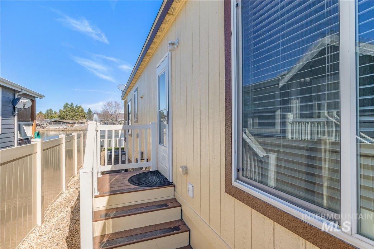 2164 Blue Spruce Ln, Boise, Idaho 83716, 3 Bedrooms, 2 Bathrooms, Residential For Sale, Price $229,999,MLS 98978846