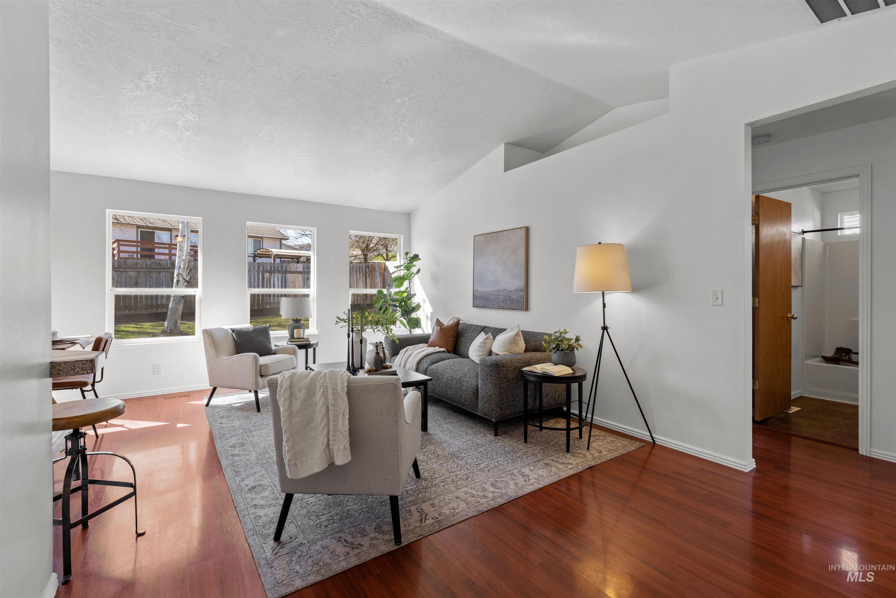 3615 S Carbondale Place, Meridian, Idaho 83642, 3 Bedrooms, 2 Bathrooms, Residential For Sale, Price $379,900,MLS 98978848