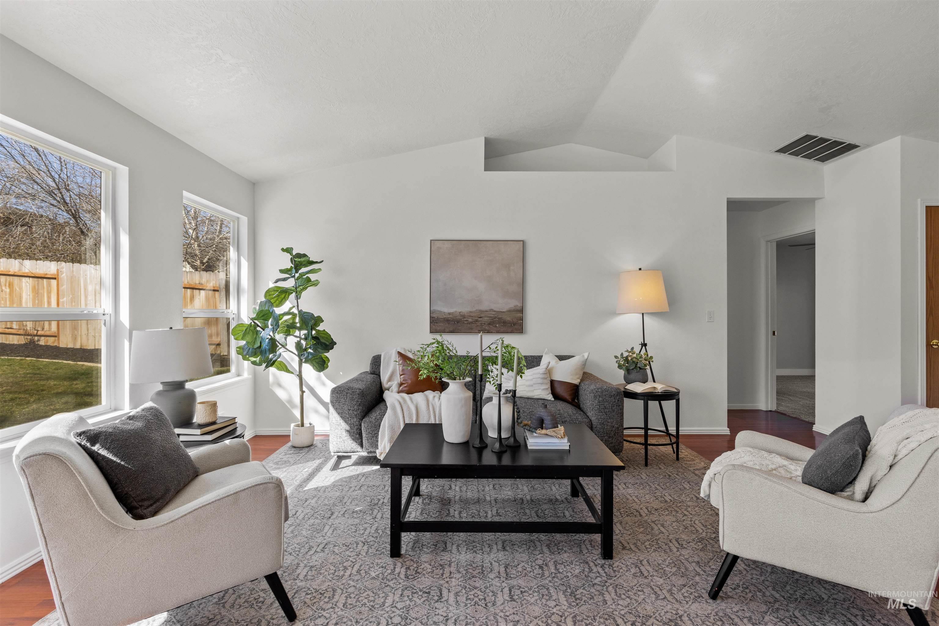 3615 S Carbondale Place, Meridian, Idaho 83642, 3 Bedrooms, 2 Bathrooms, Residential For Sale, Price $379,900,MLS 98978848