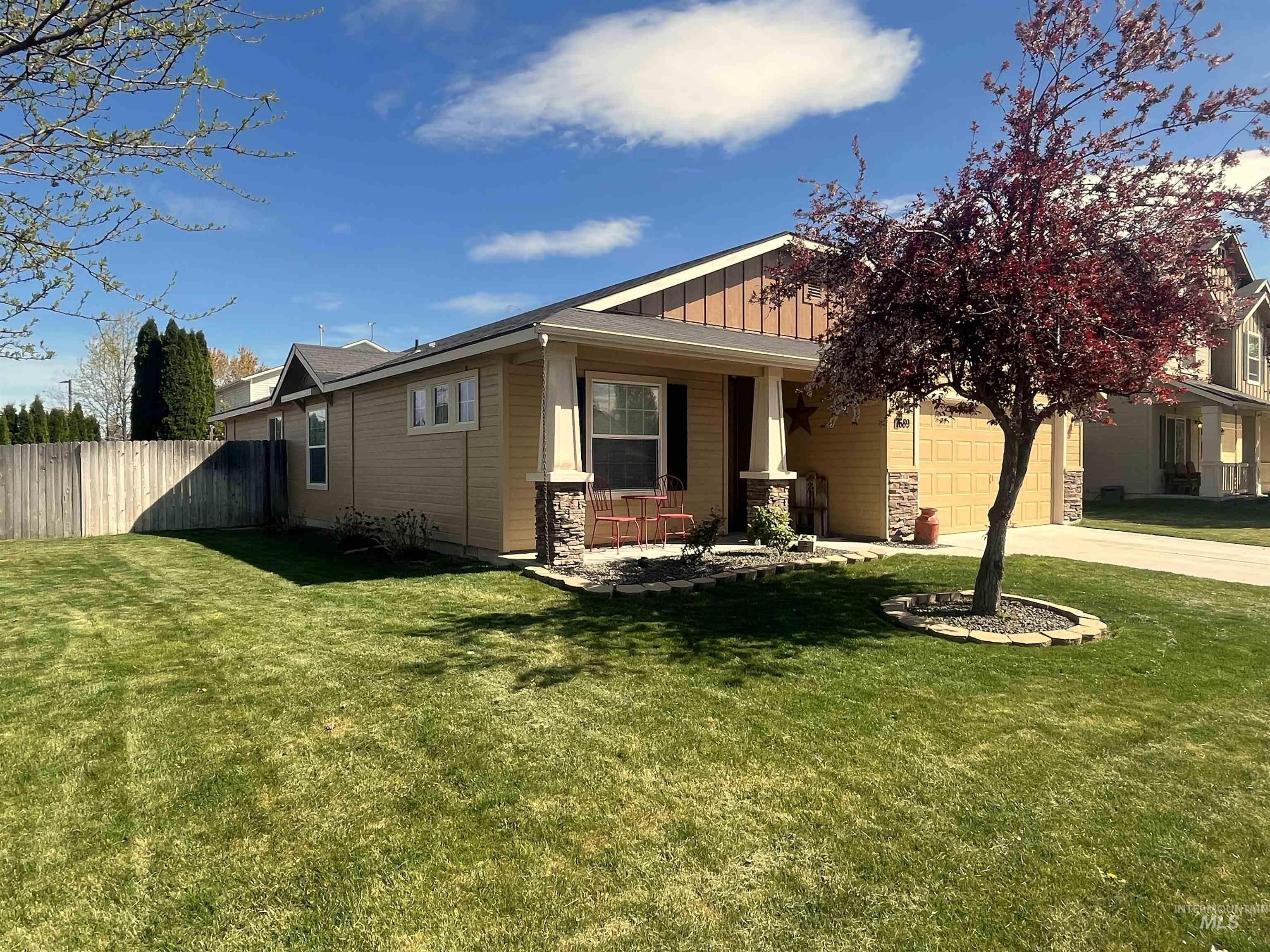 17689 N Weiser, Nampa, Idaho 83687, 3 Bedrooms, 2 Bathrooms, Residential For Sale, Price $415,000,MLS 98978850