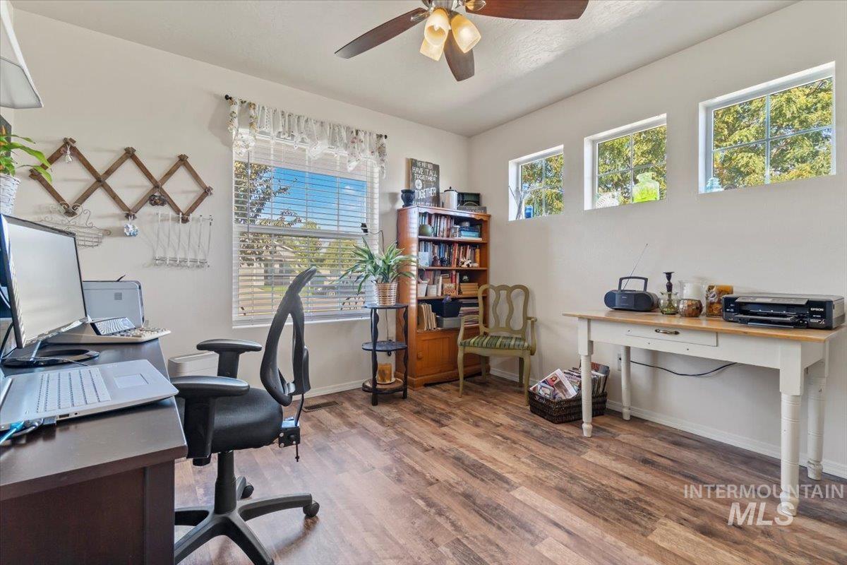 17689 N Weiser, Nampa, Idaho 83687, 3 Bedrooms, 2 Bathrooms, Residential For Sale, Price $415,000,MLS 98978850