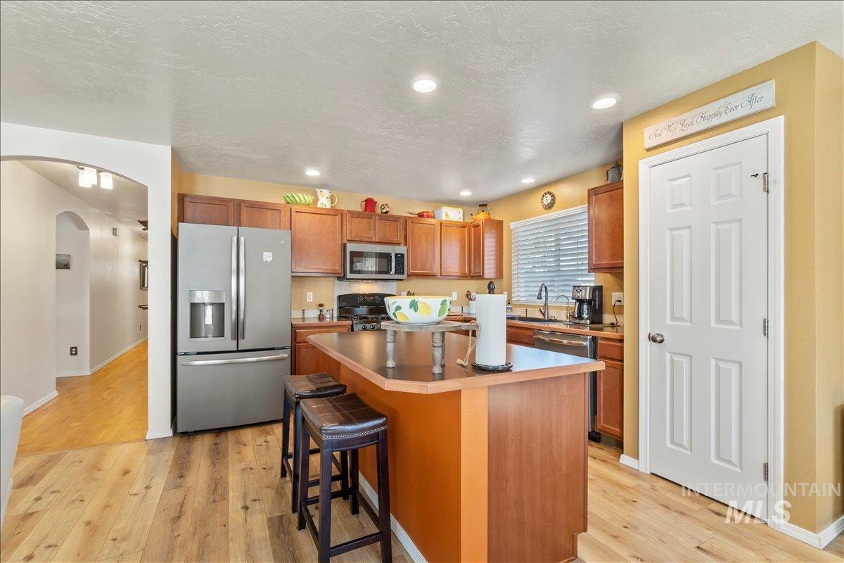 17689 N Weiser, Nampa, Idaho 83687, 3 Bedrooms, 2 Bathrooms, Residential For Sale, Price $415,000,MLS 98978850