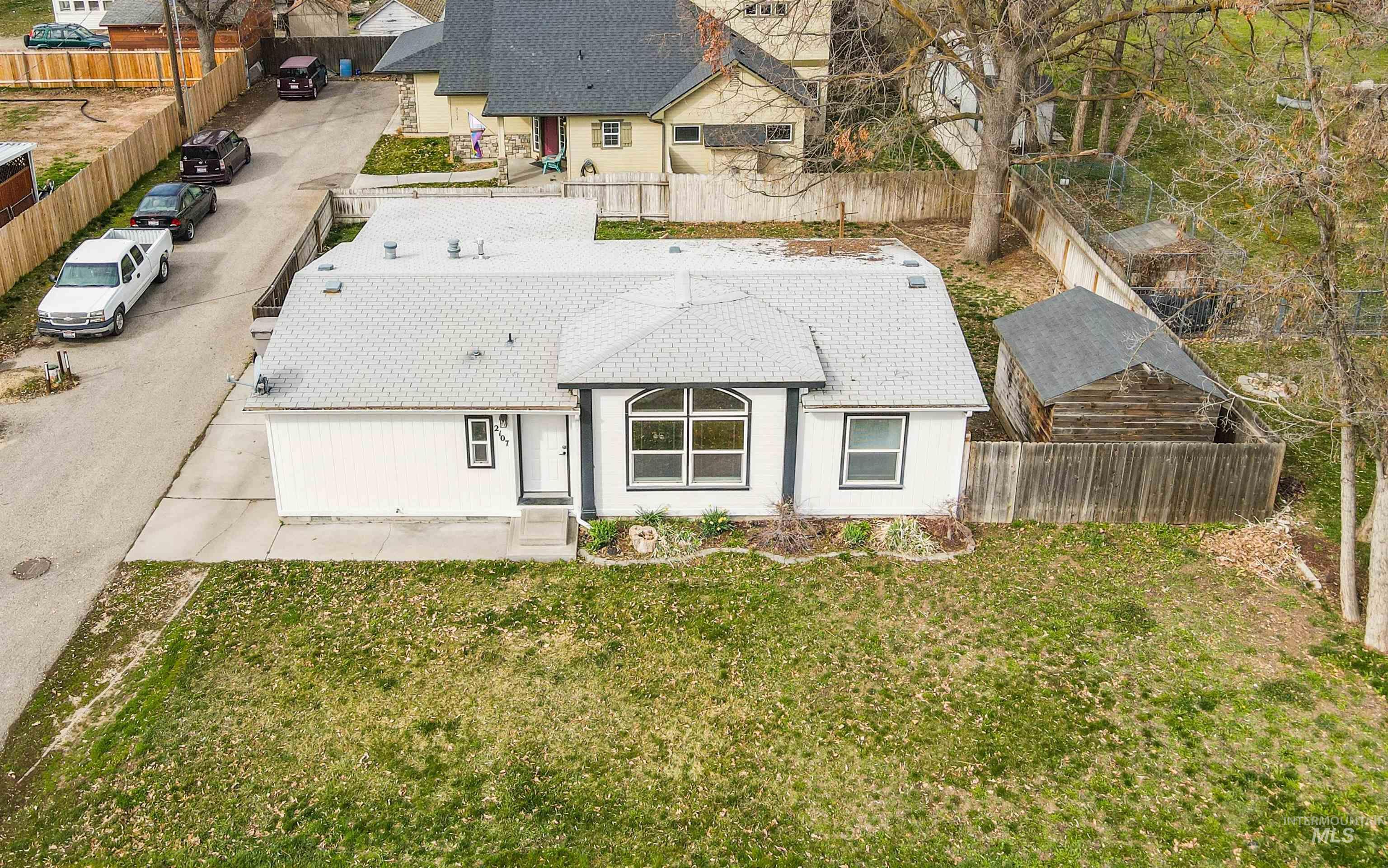 2107 S Phillippi Street, Boise, Idaho 83705, 3 Bedrooms, 2 Bathrooms, Residential For Sale, Price $399,900,MLS 98978851