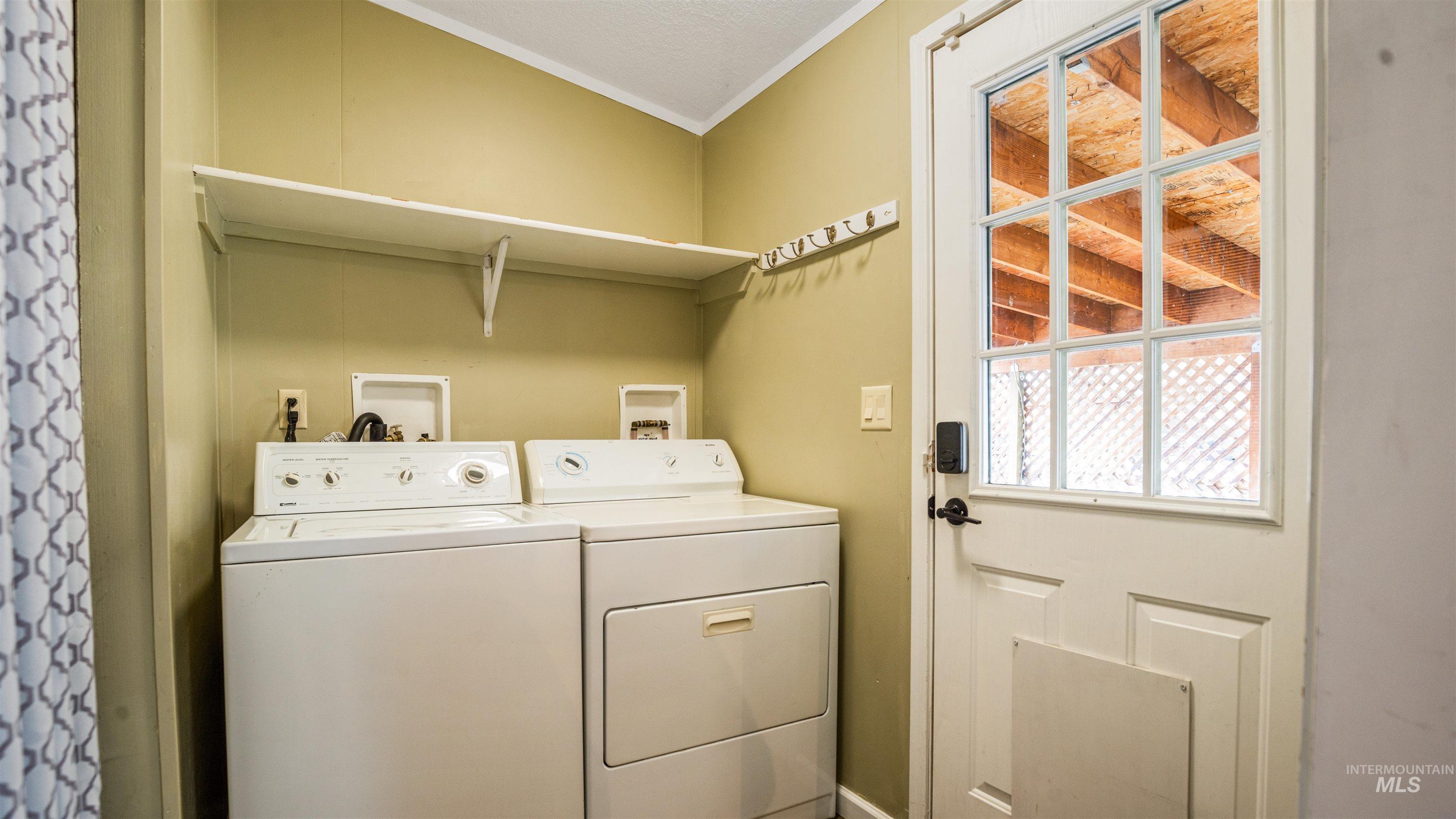 2107 S Phillippi Street, Boise, Idaho 83705, 3 Bedrooms, 2 Bathrooms, Residential For Sale, Price $399,900,MLS 98978851