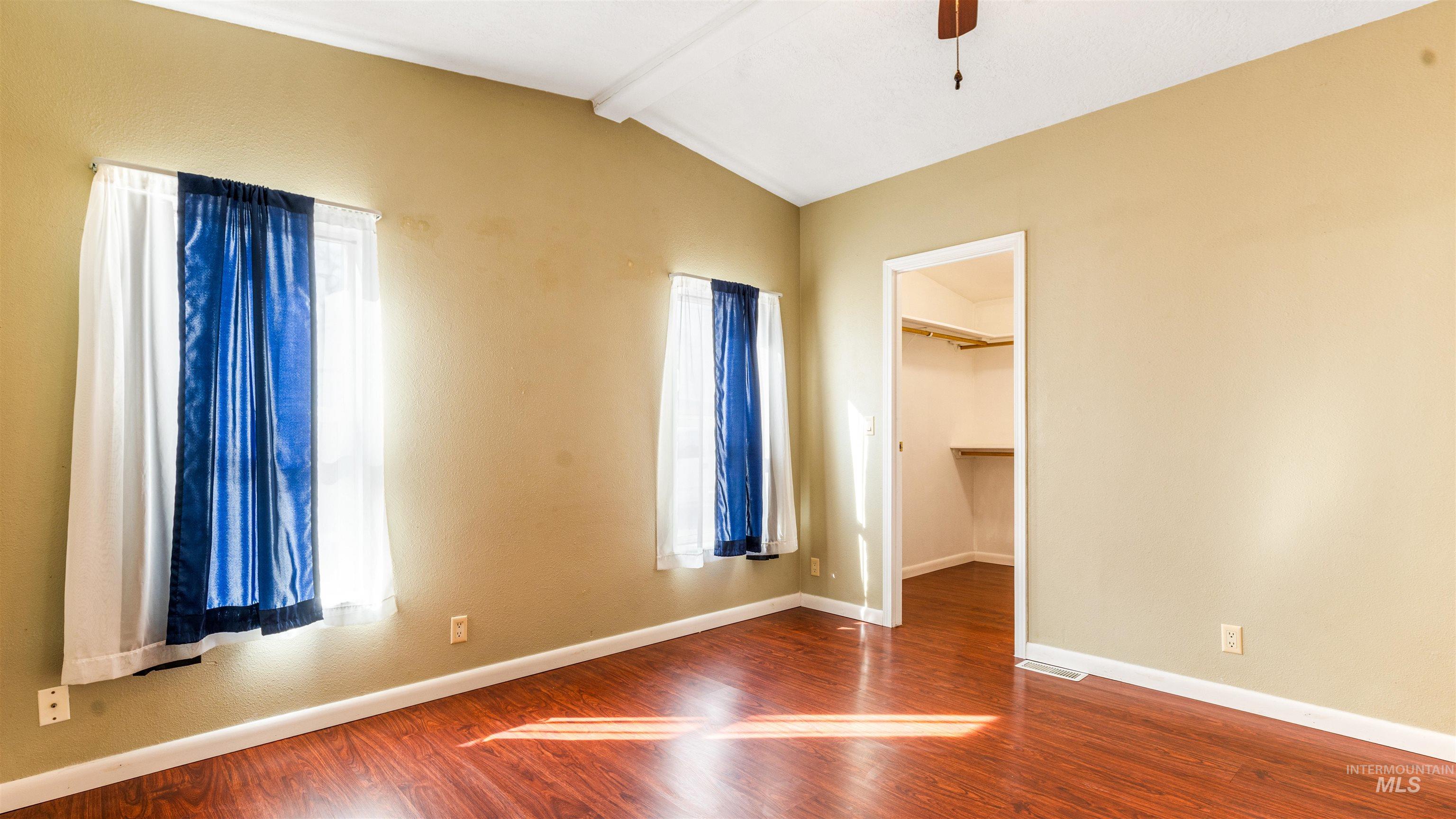 2107 S Phillippi Street, Boise, Idaho 83705, 3 Bedrooms, 2 Bathrooms, Residential For Sale, Price $399,900,MLS 98978851