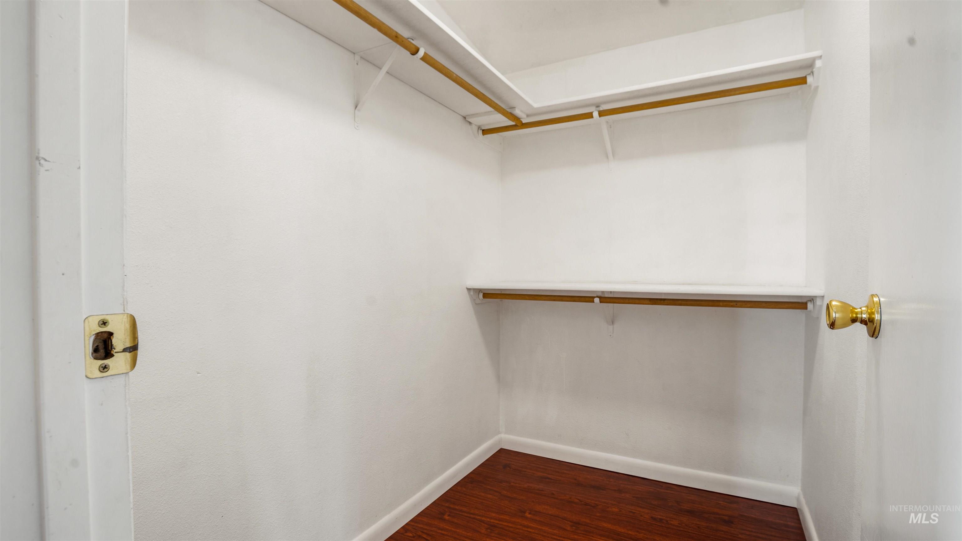 2107 S Phillippi Street, Boise, Idaho 83705, 3 Bedrooms, 2 Bathrooms, Residential For Sale, Price $399,900,MLS 98978851