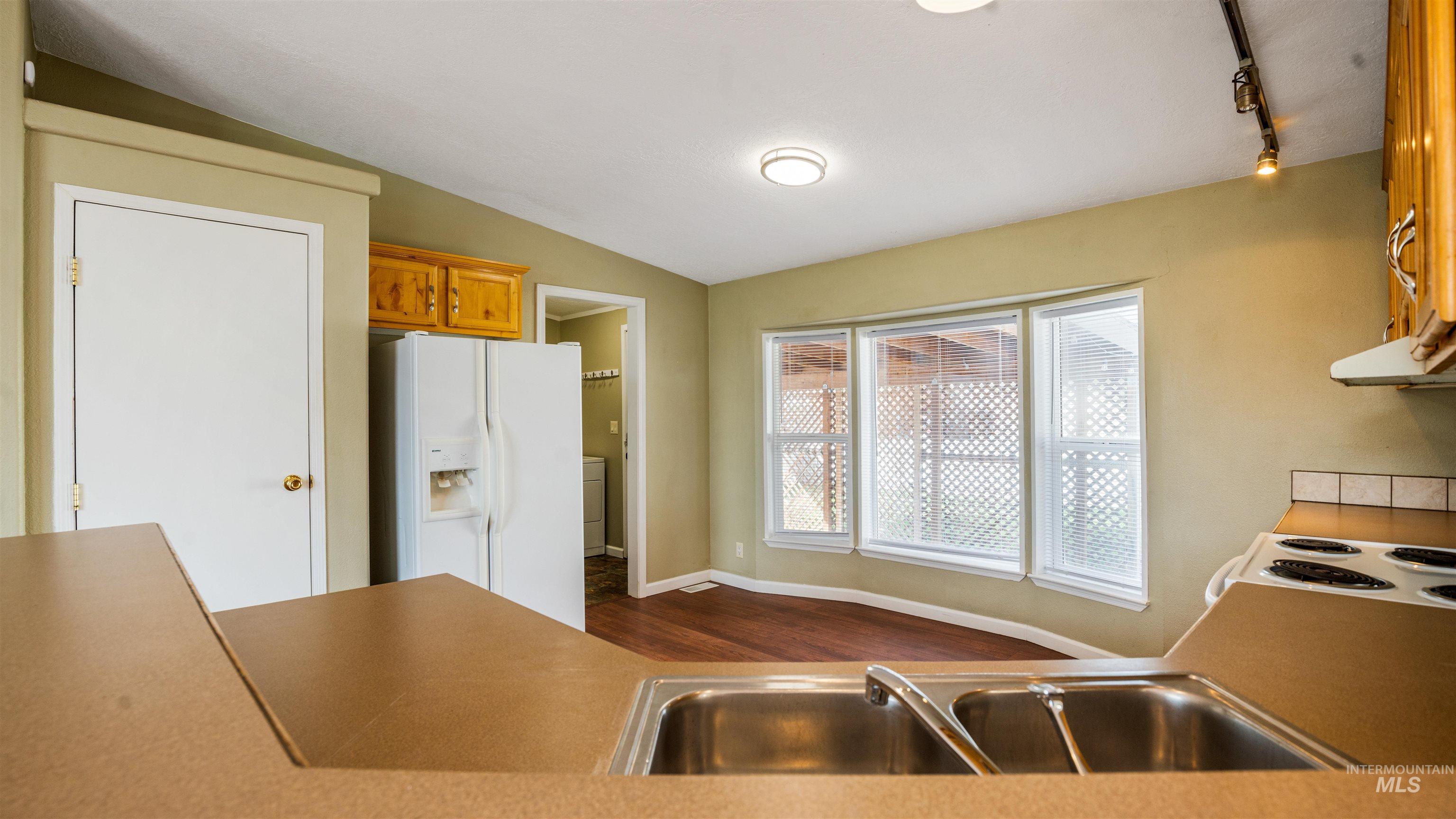 2107 S Phillippi Street, Boise, Idaho 83705, 3 Bedrooms, 2 Bathrooms, Residential For Sale, Price $399,900,MLS 98978851