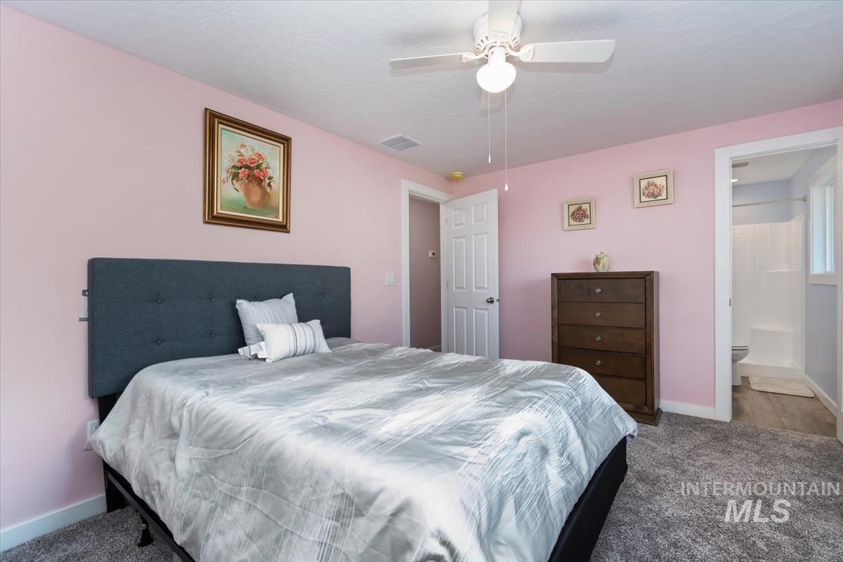 702 N La Cresta Ave, Caldwell, Idaho 83605-2531, 3 Bedrooms, 2 Bathrooms, Residential For Sale, Price $366,000,MLS 98978855